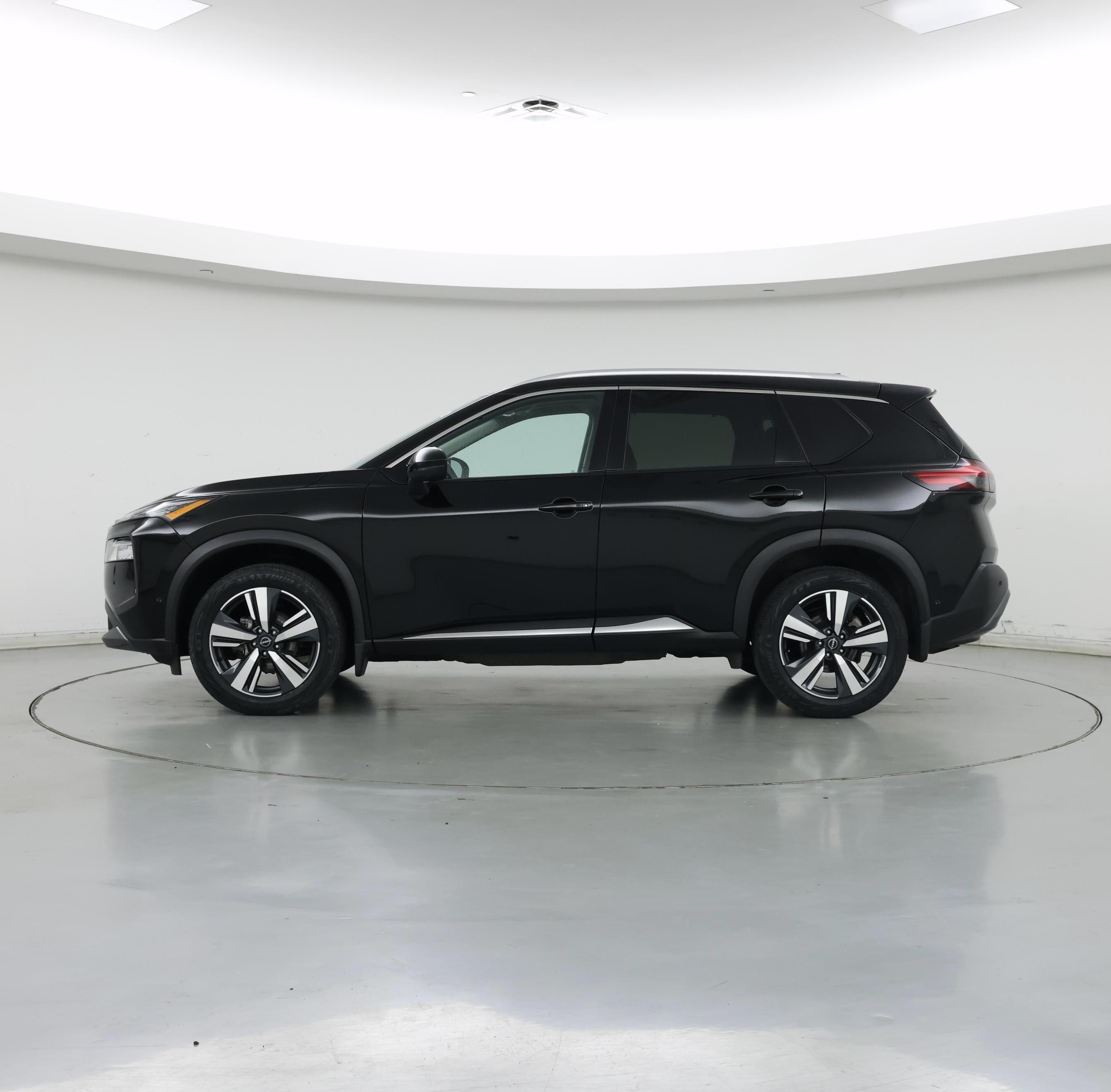 Thumbnail: 2023 Nissan Rogue - 3
