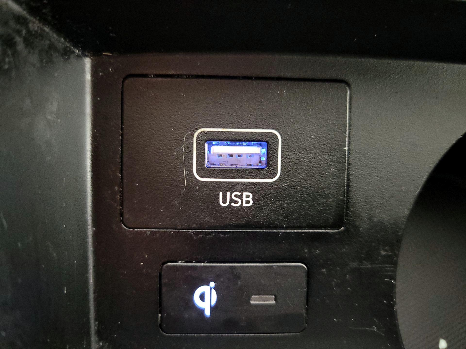 Thumbnail: 2023 Hyundai Santa Fe - 19