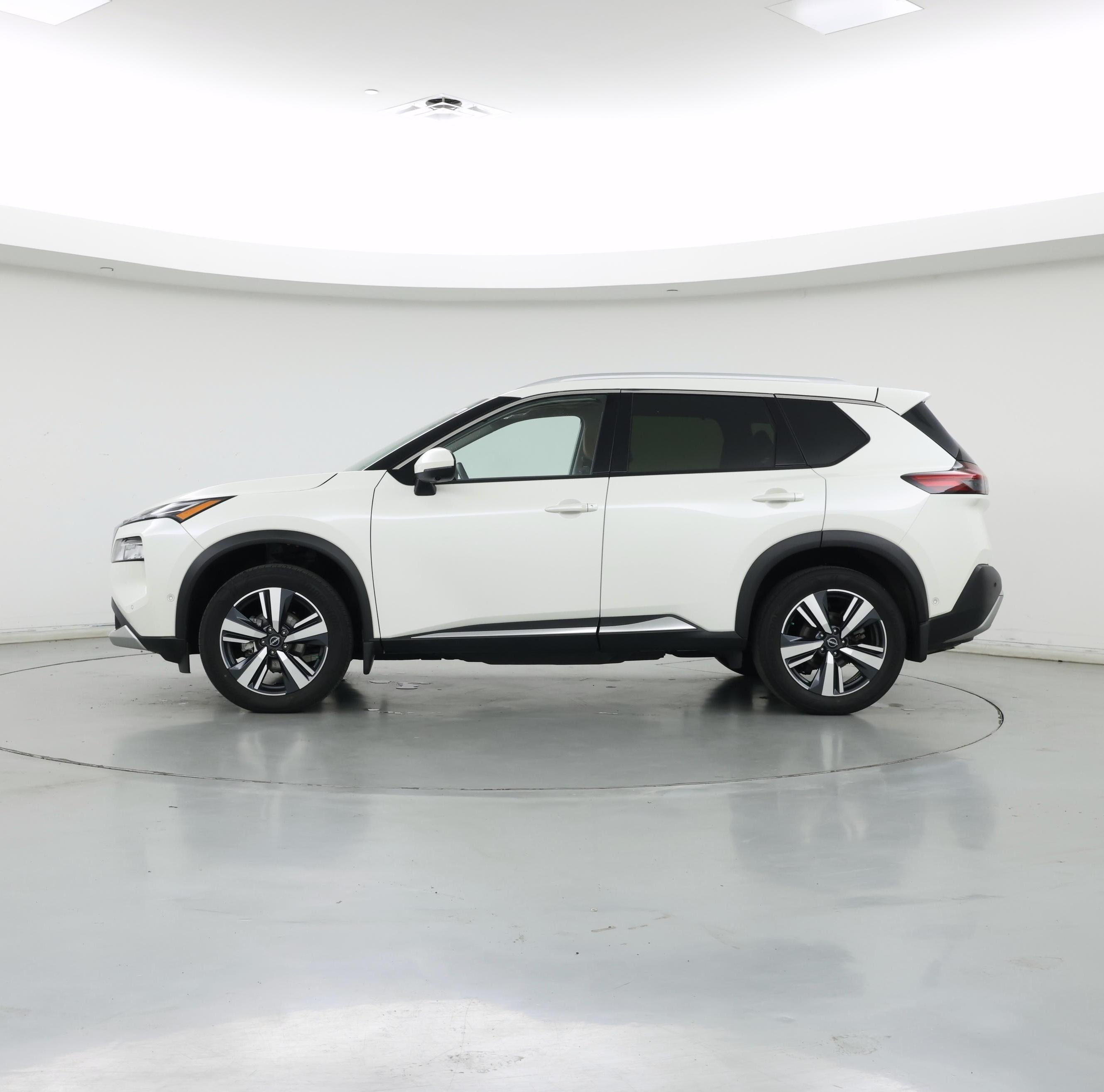 Thumbnail: 2023 Nissan Rogue - 3