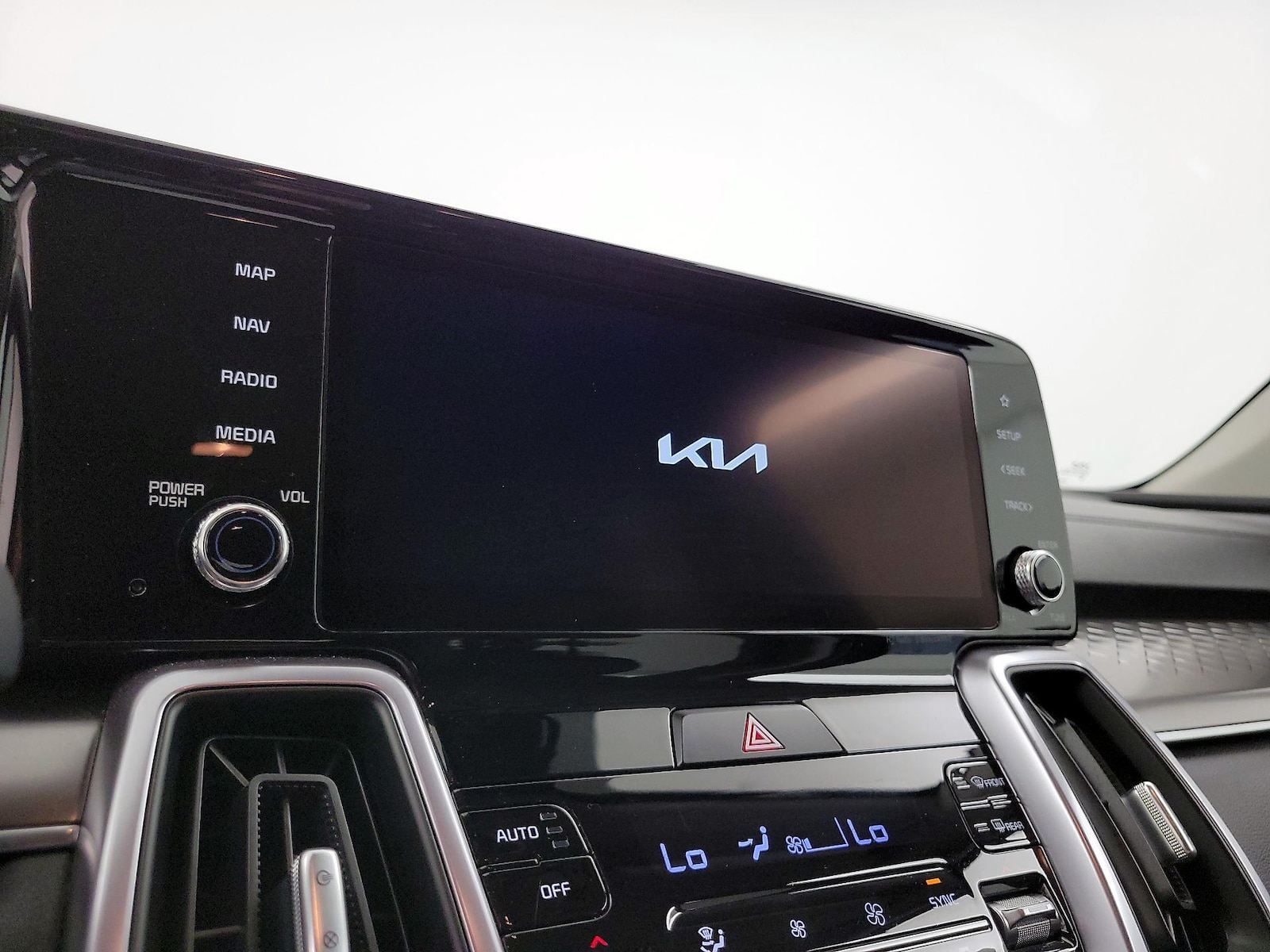 2023 Kia Sorento EX Hybrid - Photo 17