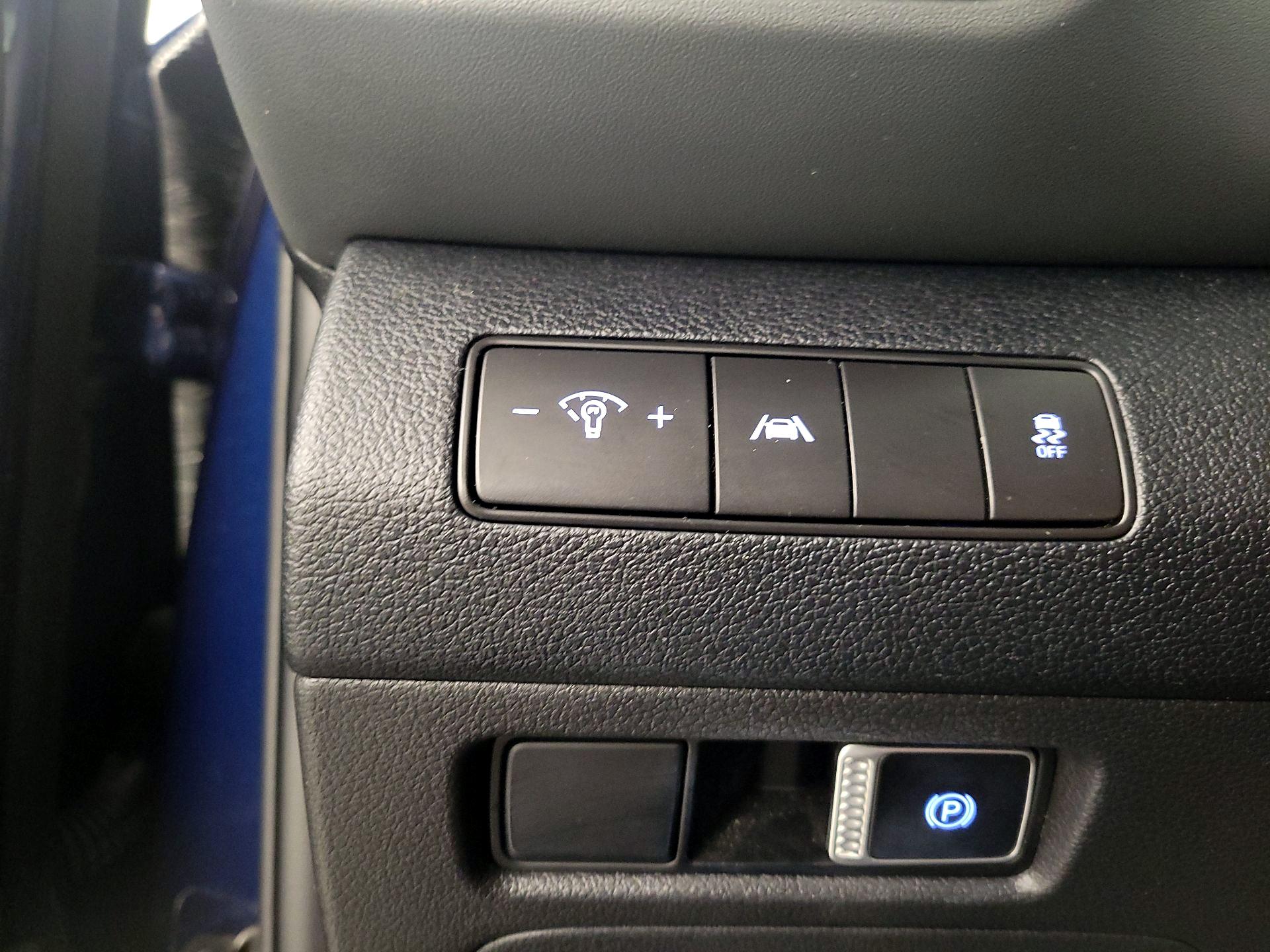 Thumbnail: 2023 Hyundai Santa Fe - 13