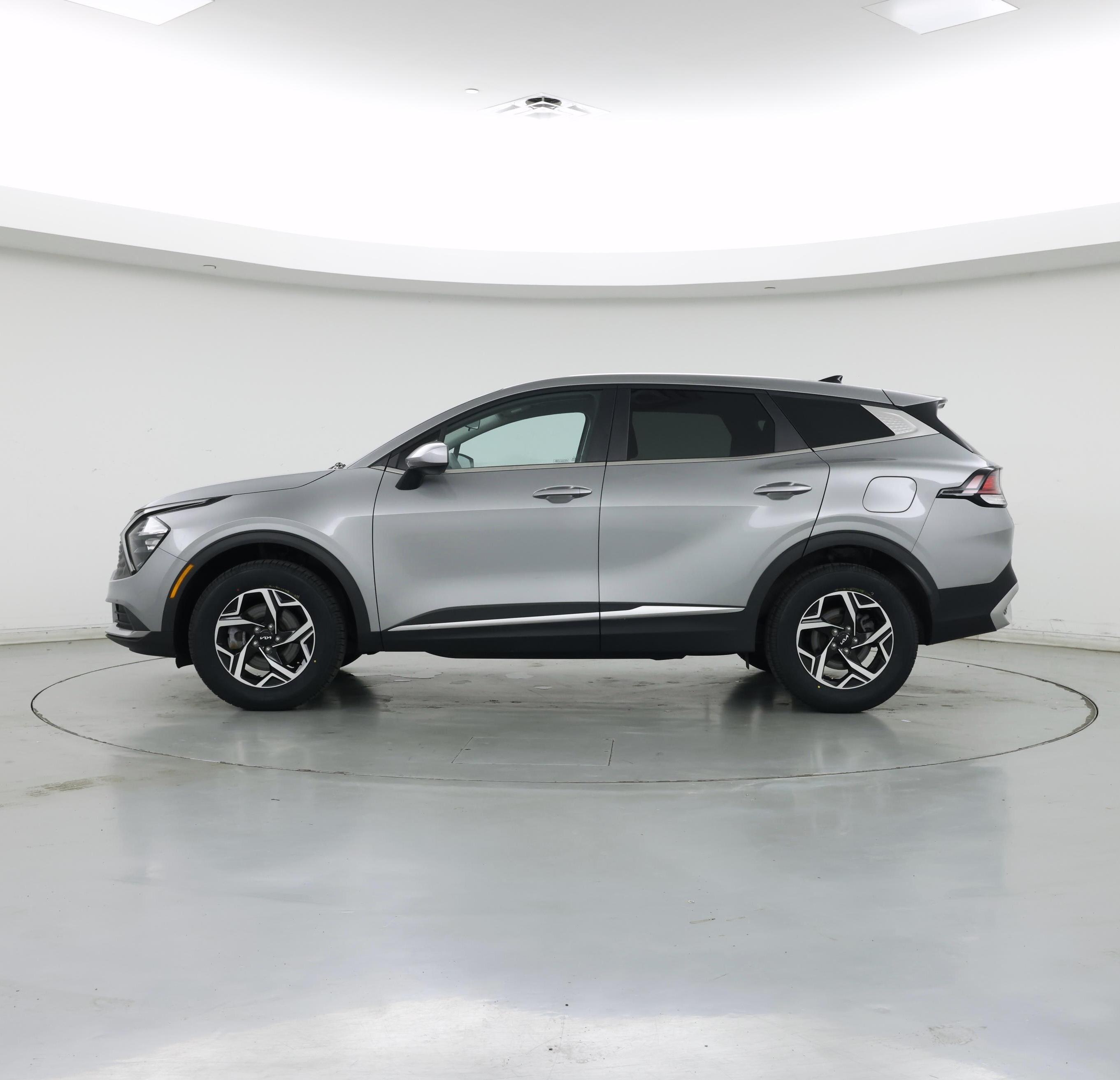 Thumbnail: 2023 Kia Sportage - 3