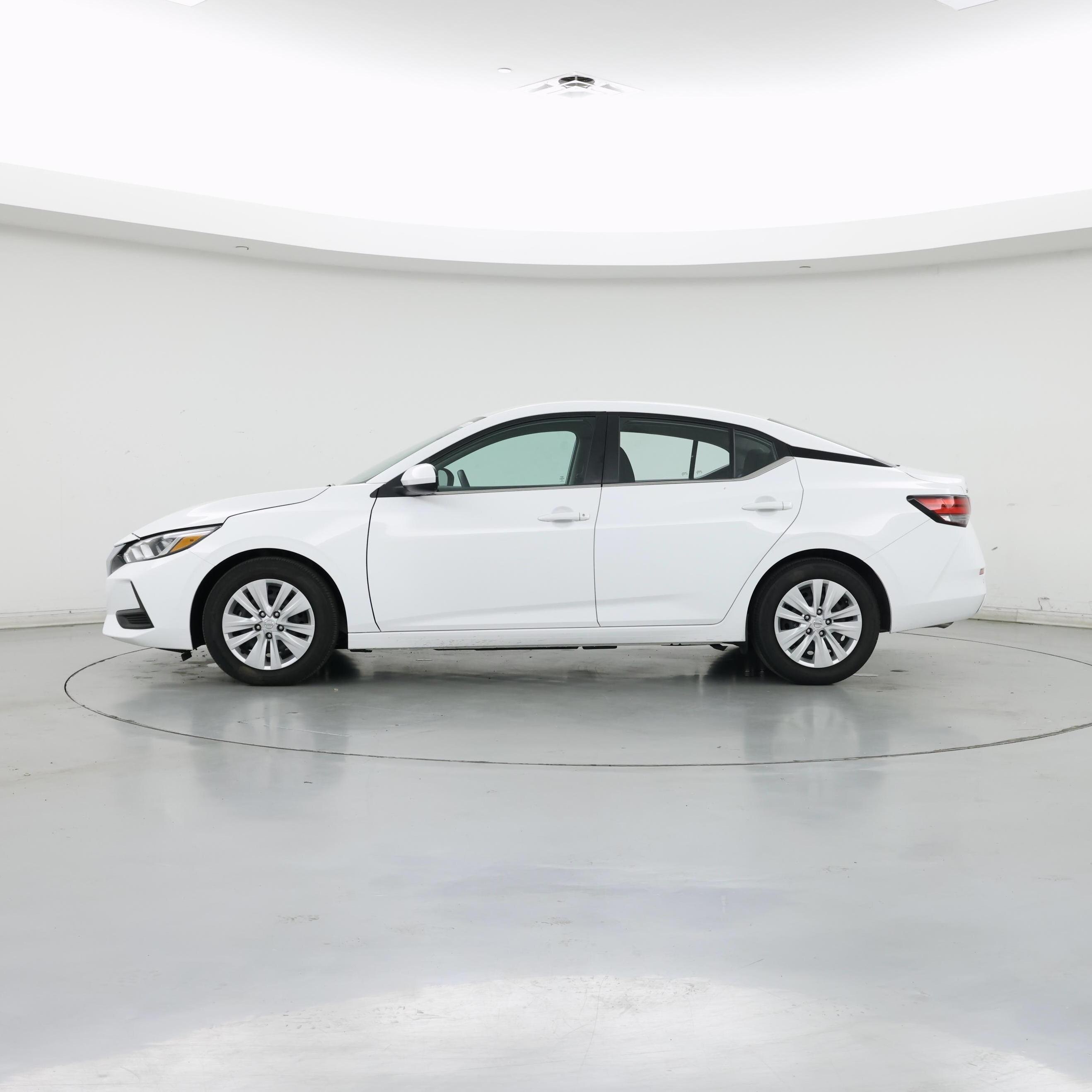 Thumbnail: 2023 Nissan Sentra - 3