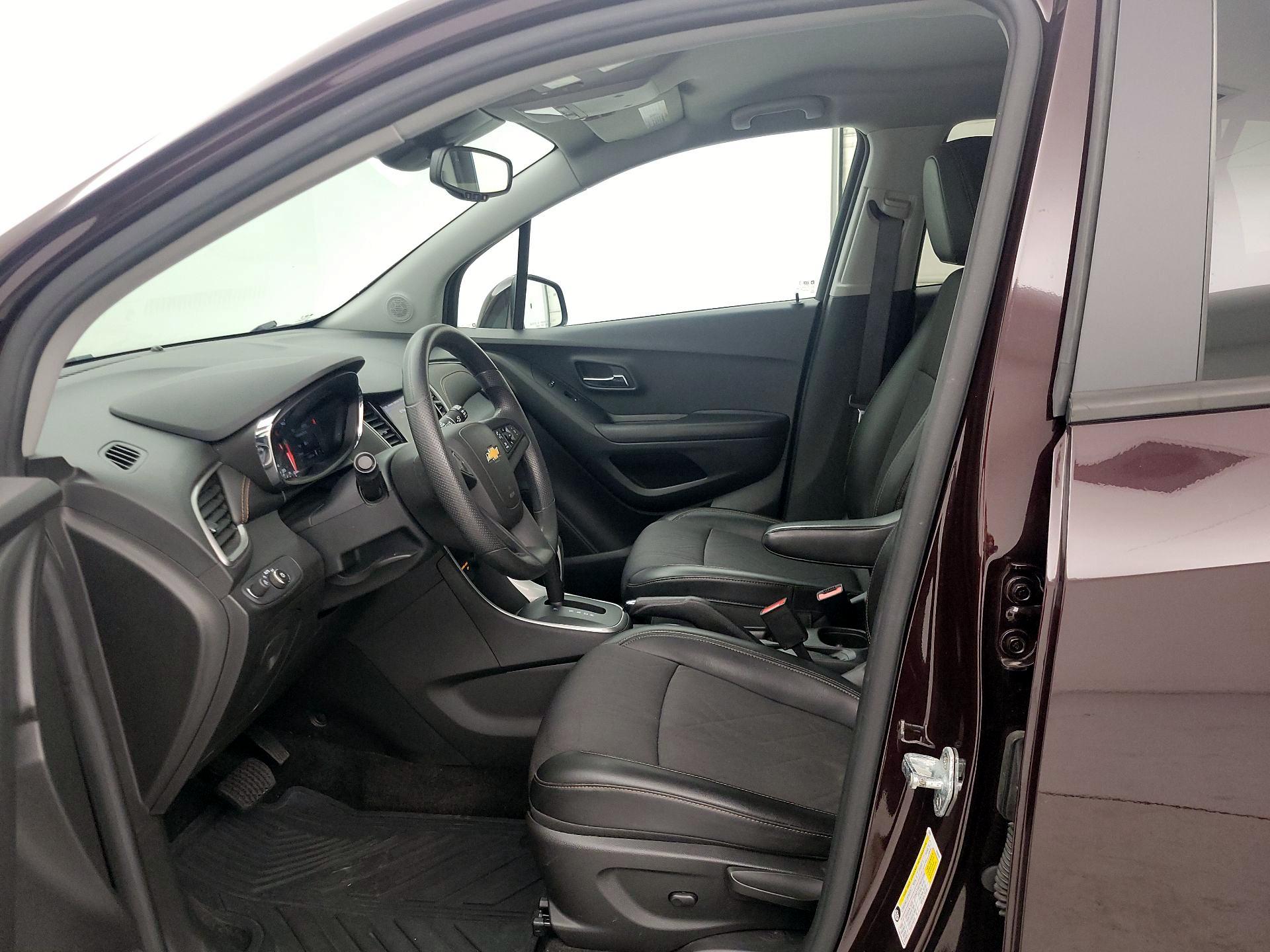 Thumbnail: 2021 Chevrolet Trax - 11