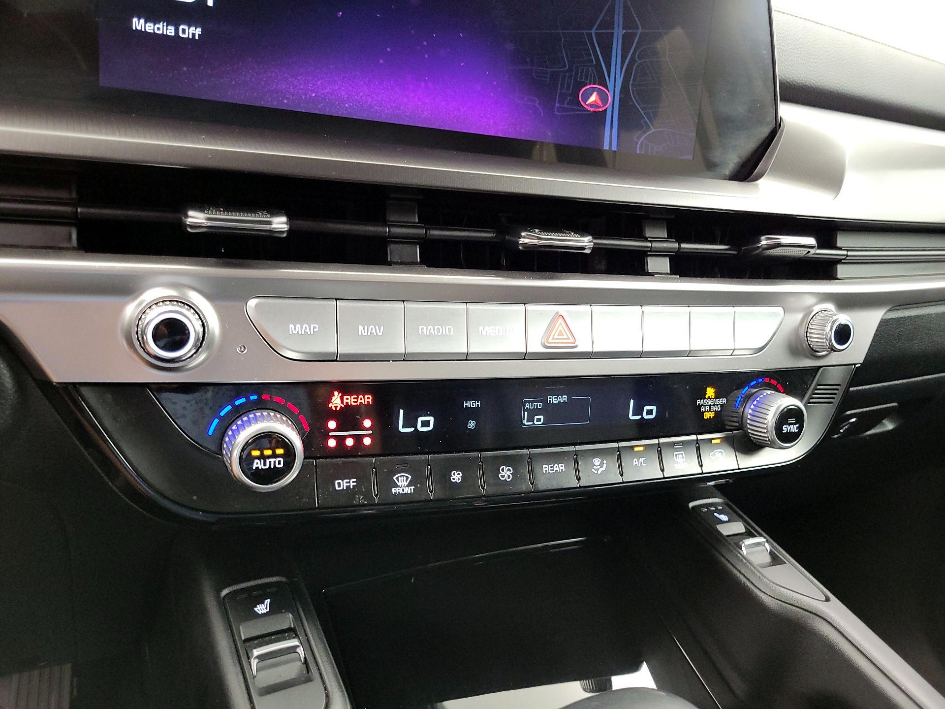 Thumbnail: 2025 Kia Telluride - 17