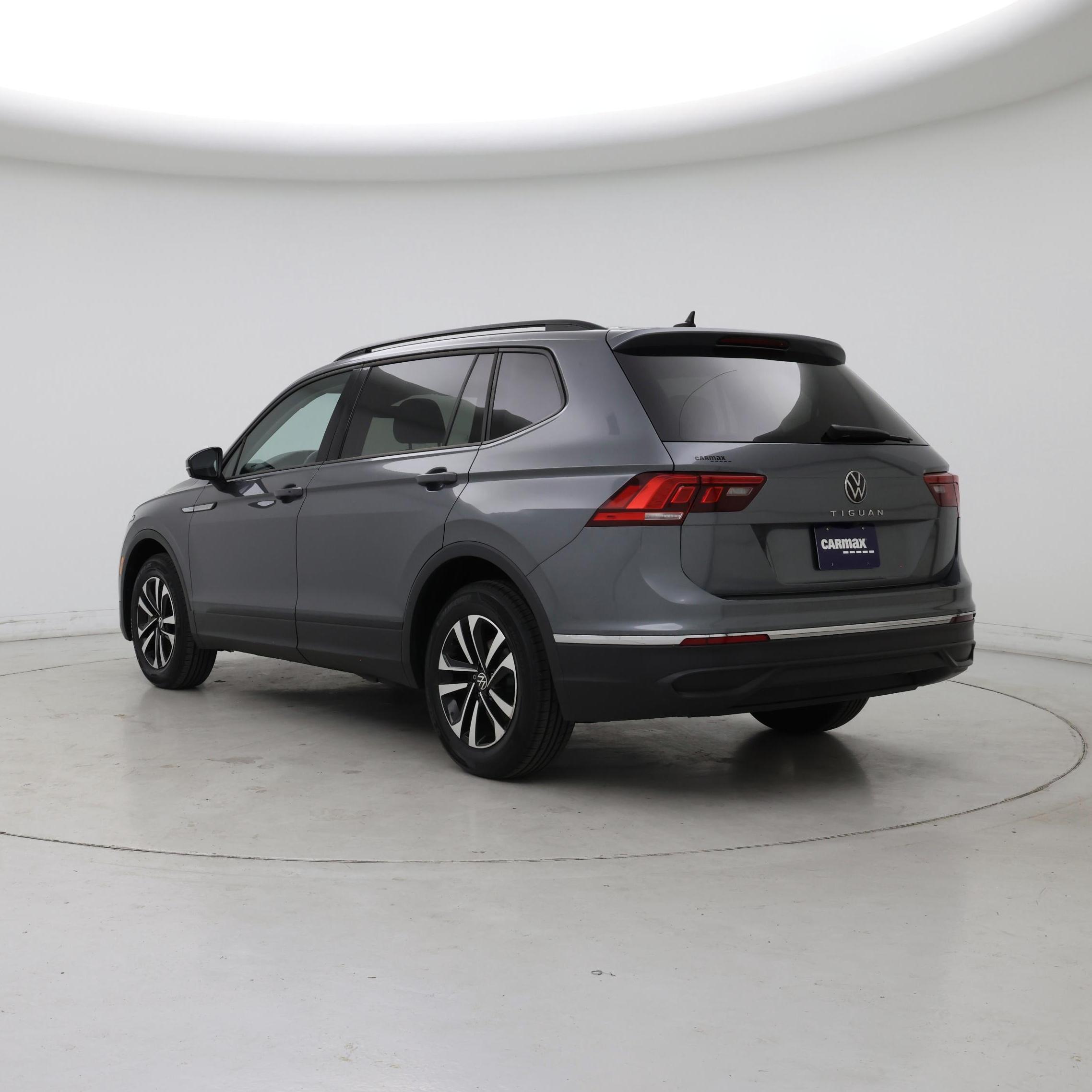 Thumbnail: 2023 Volkswagen Tiguan - 2