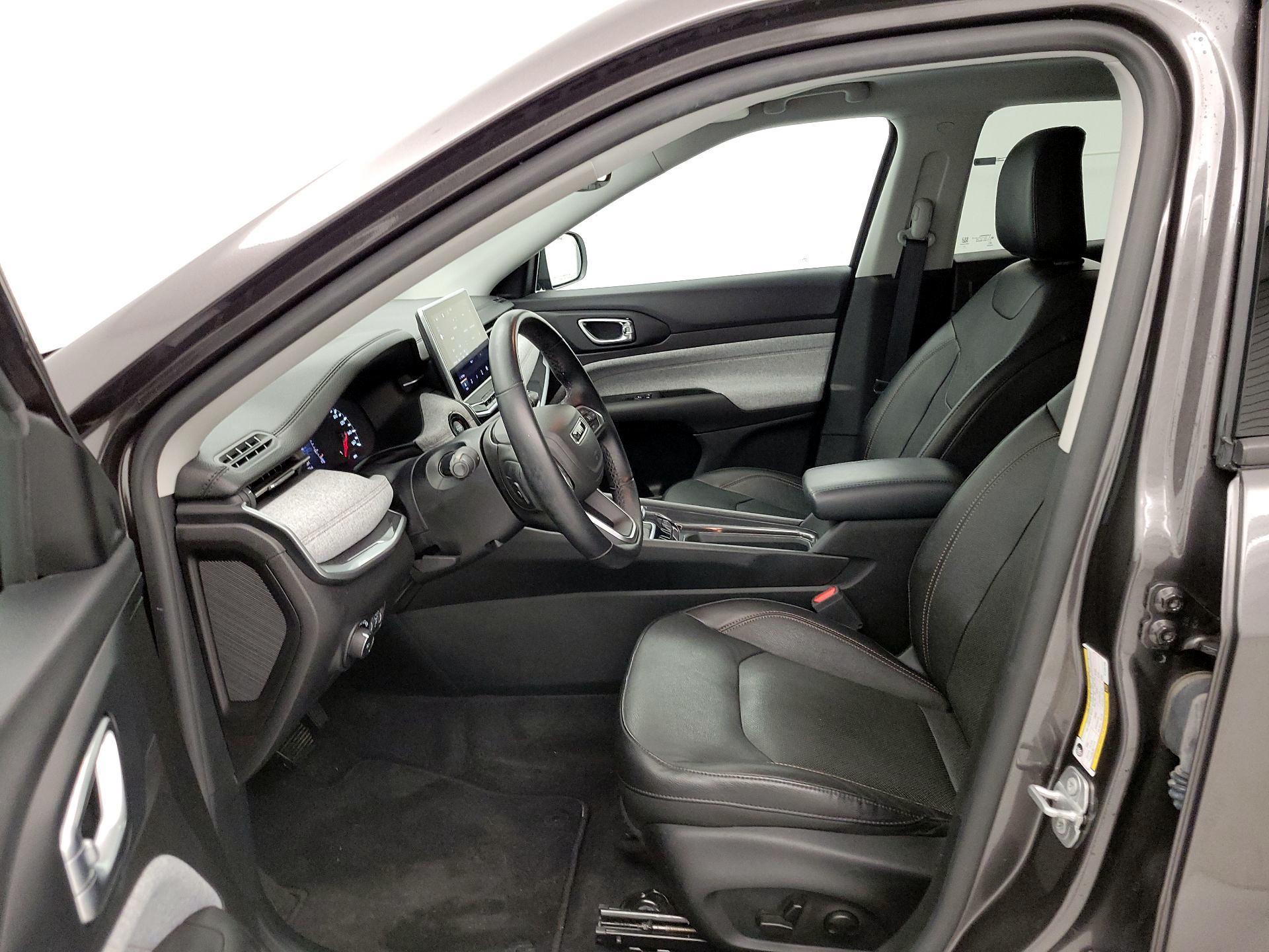 Thumbnail: 2022 Jeep Compass - 11