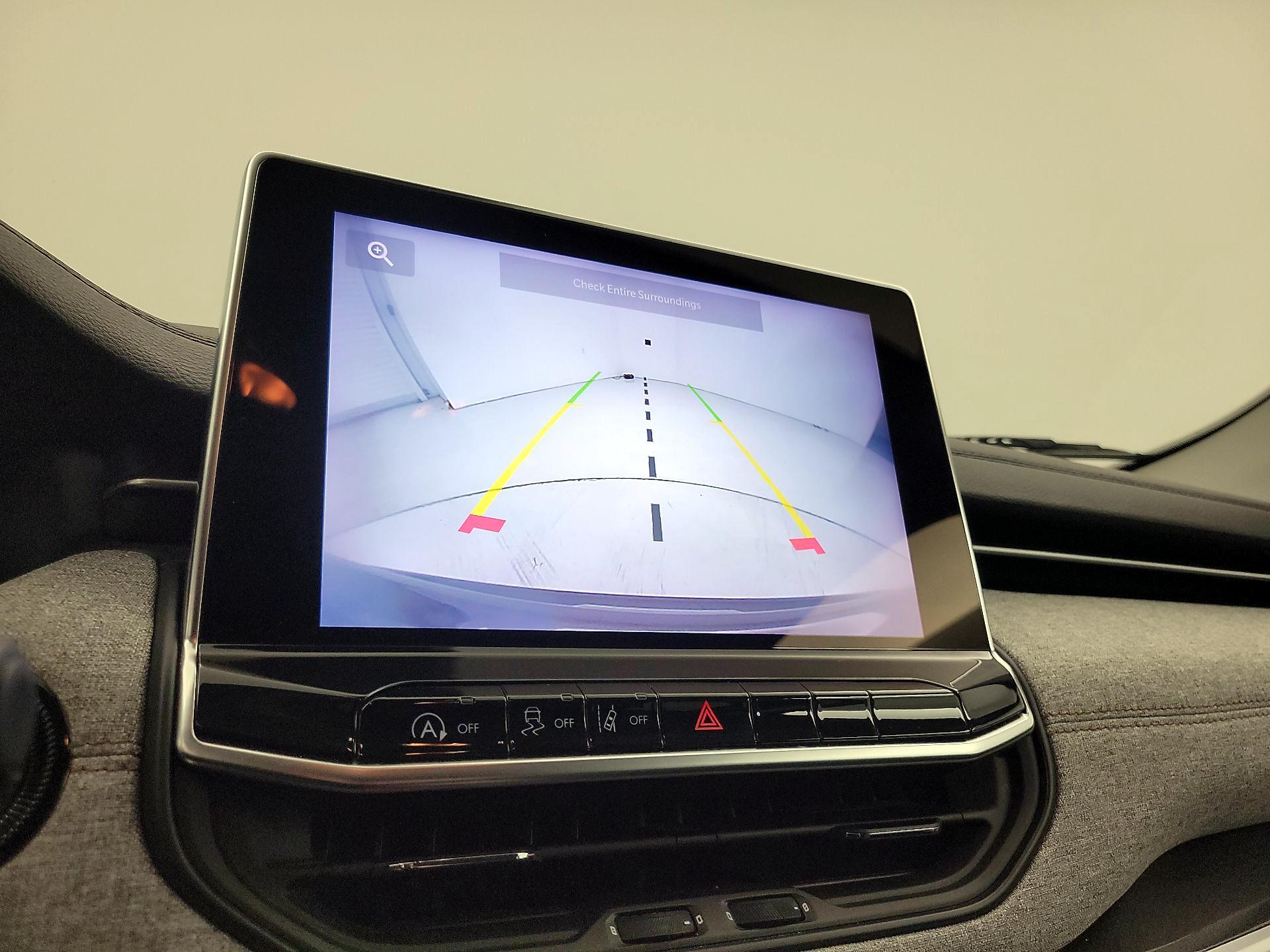 Thumbnail: 2022 Jeep Compass - 14