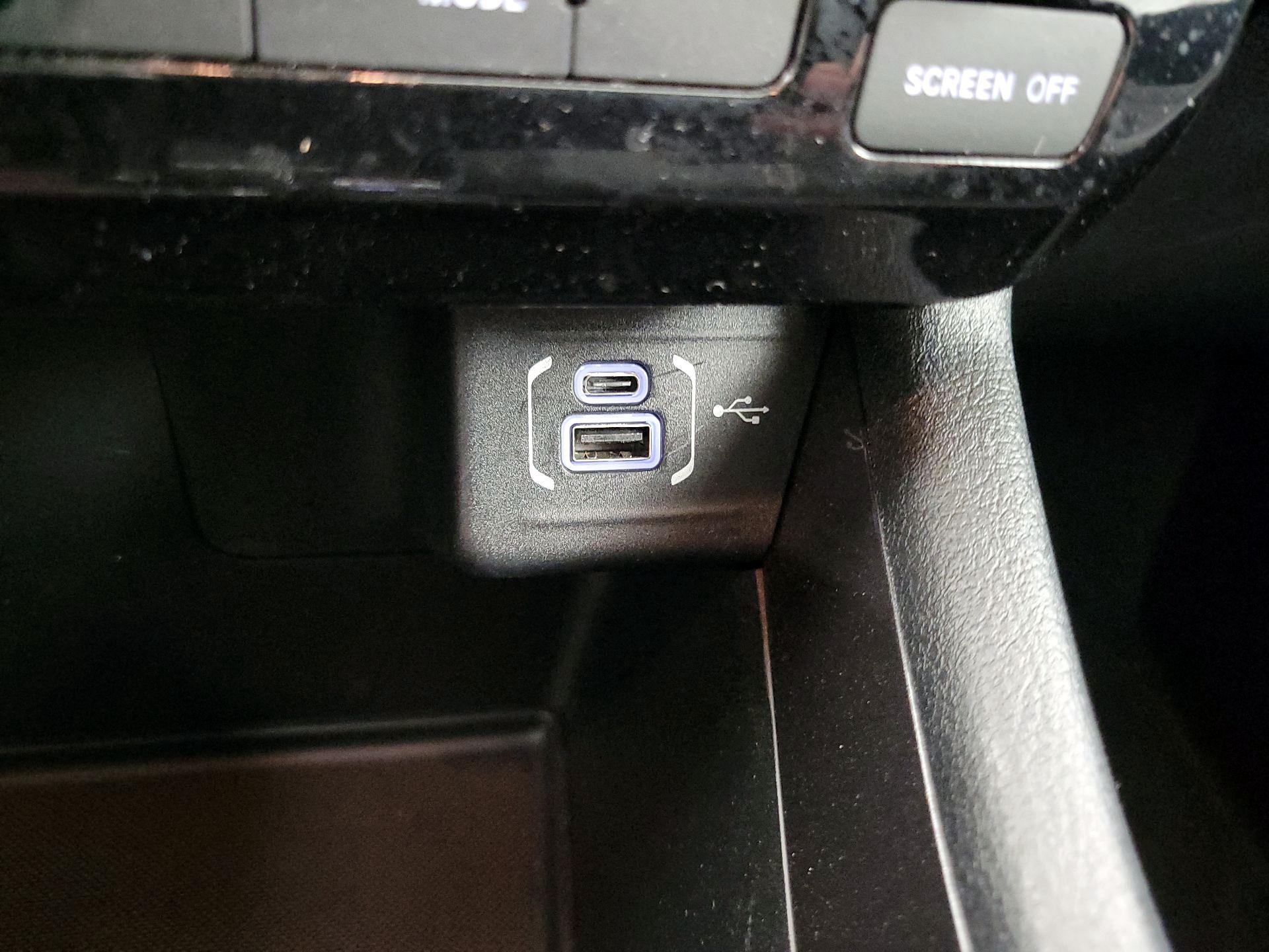 Thumbnail: 2022 Jeep Compass - 18