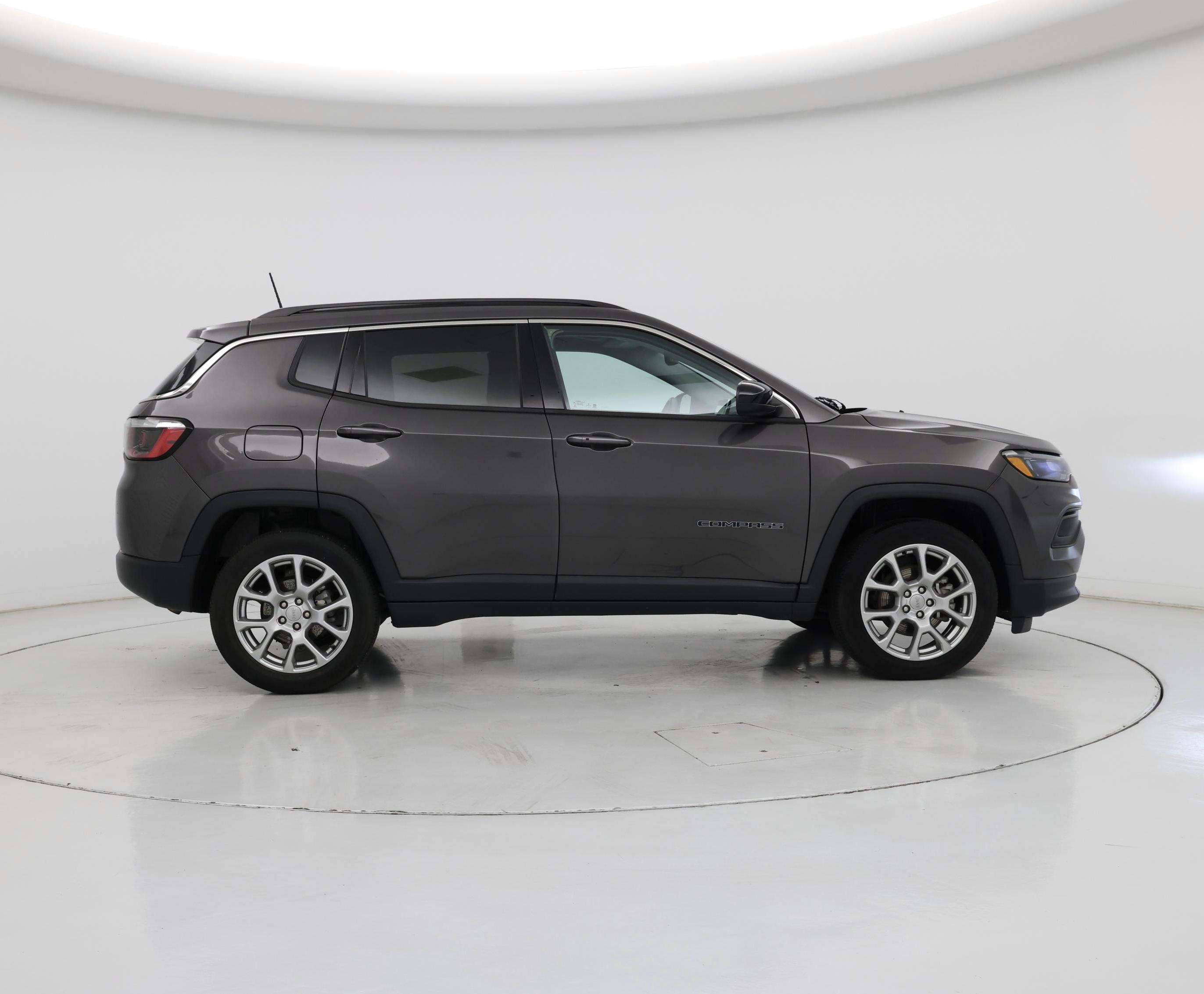 Thumbnail: 2022 Jeep Compass - 7