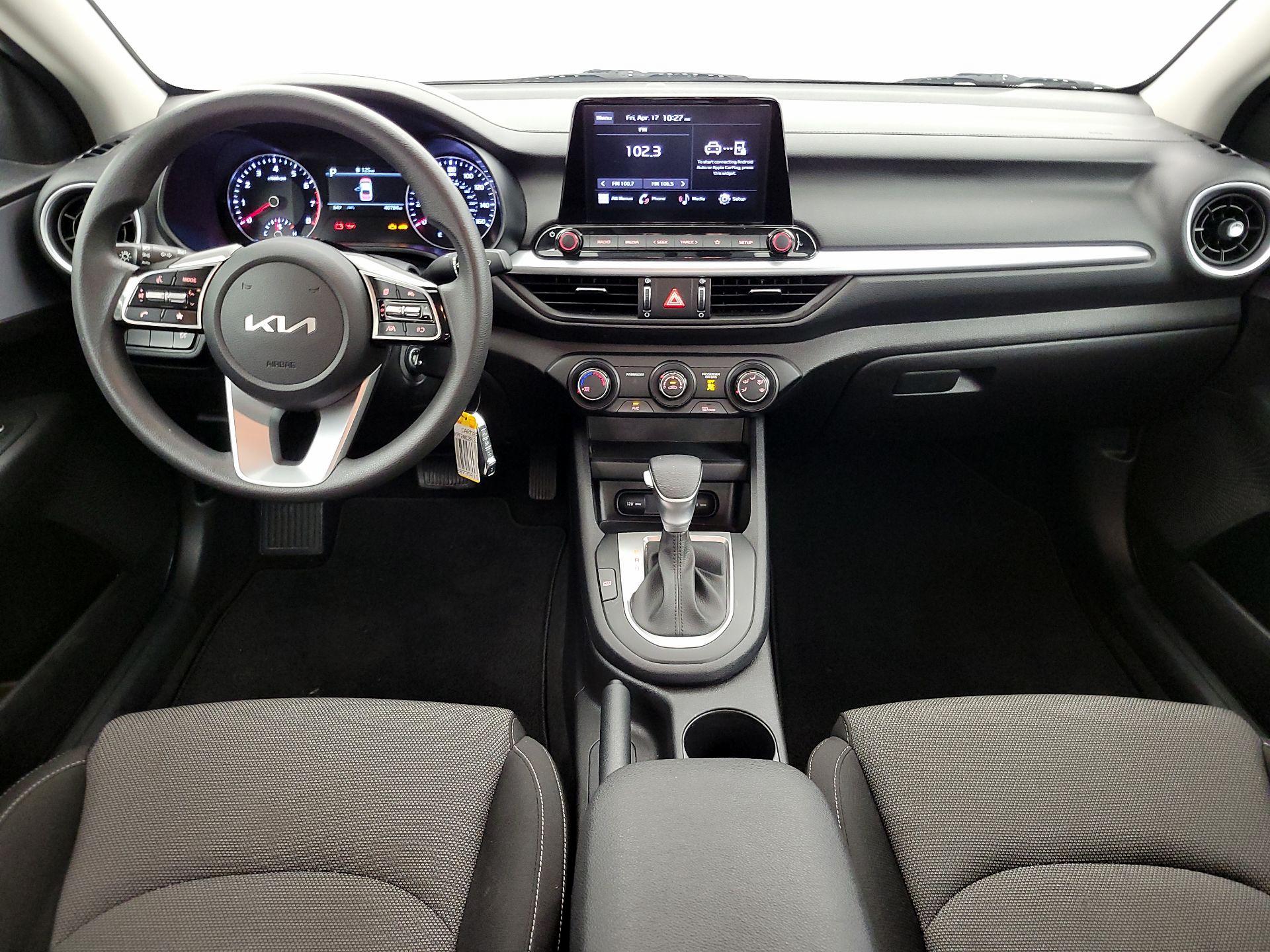 Thumbnail: 2023 Kia Forte - 9