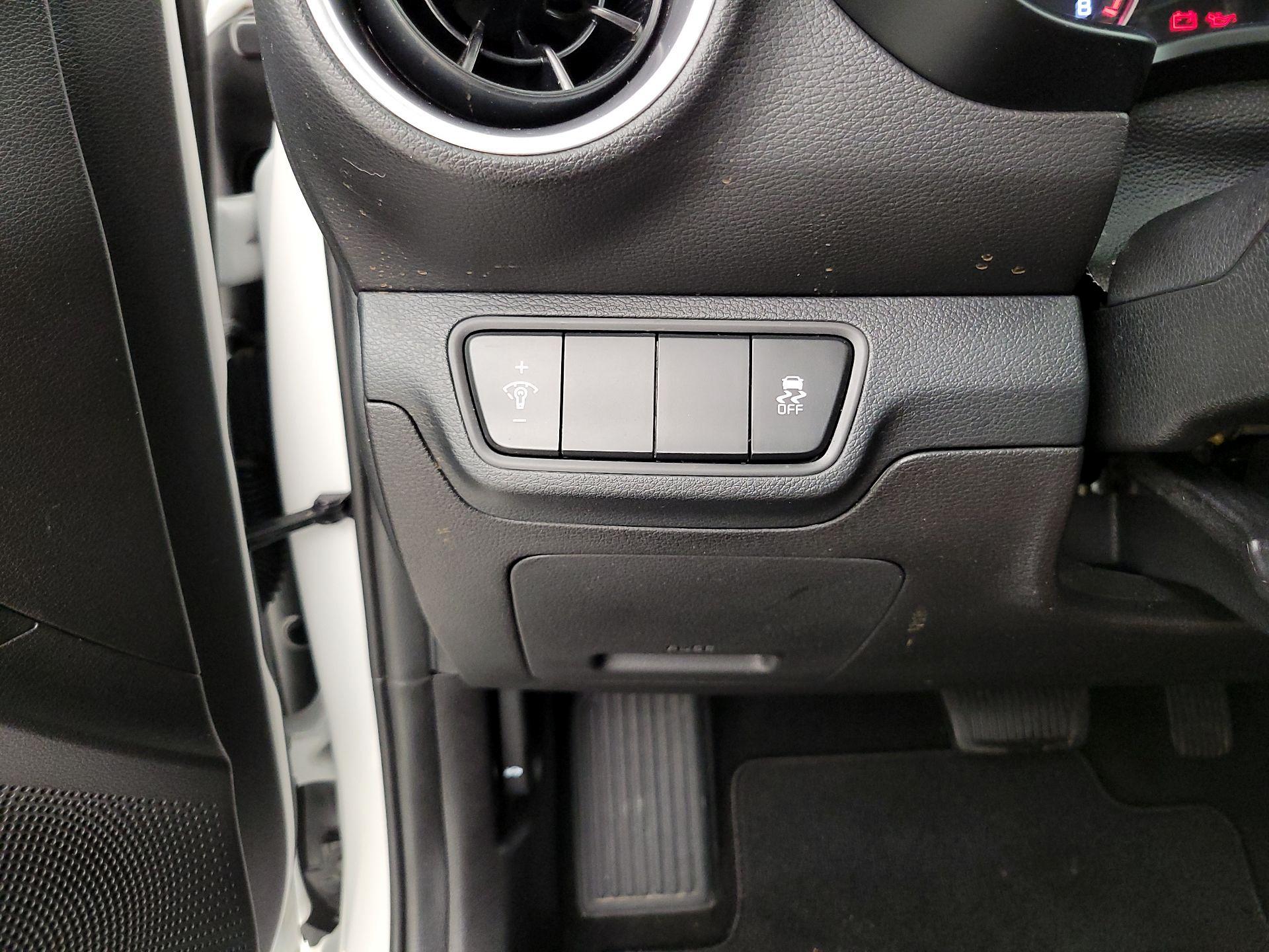 Thumbnail: 2023 Kia Forte - 13