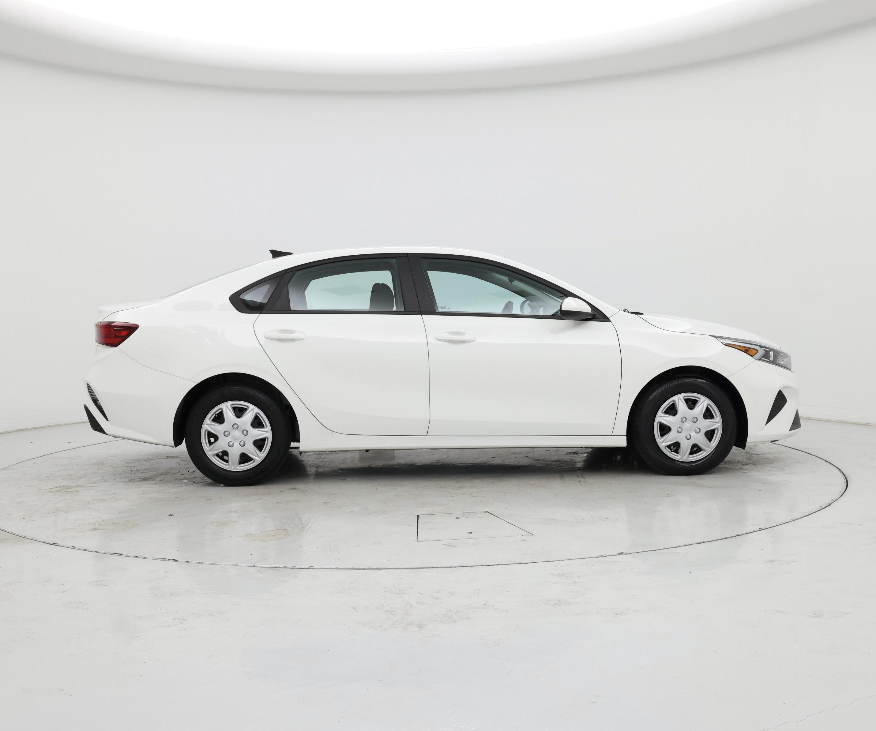 Thumbnail: 2023 Kia Forte - 7