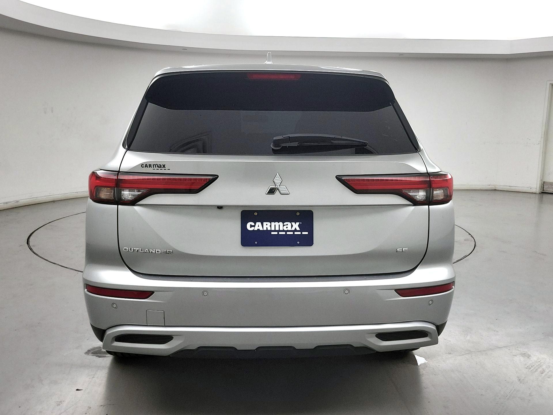 Thumbnail: 2022 Mitsubishi Outlander - 6