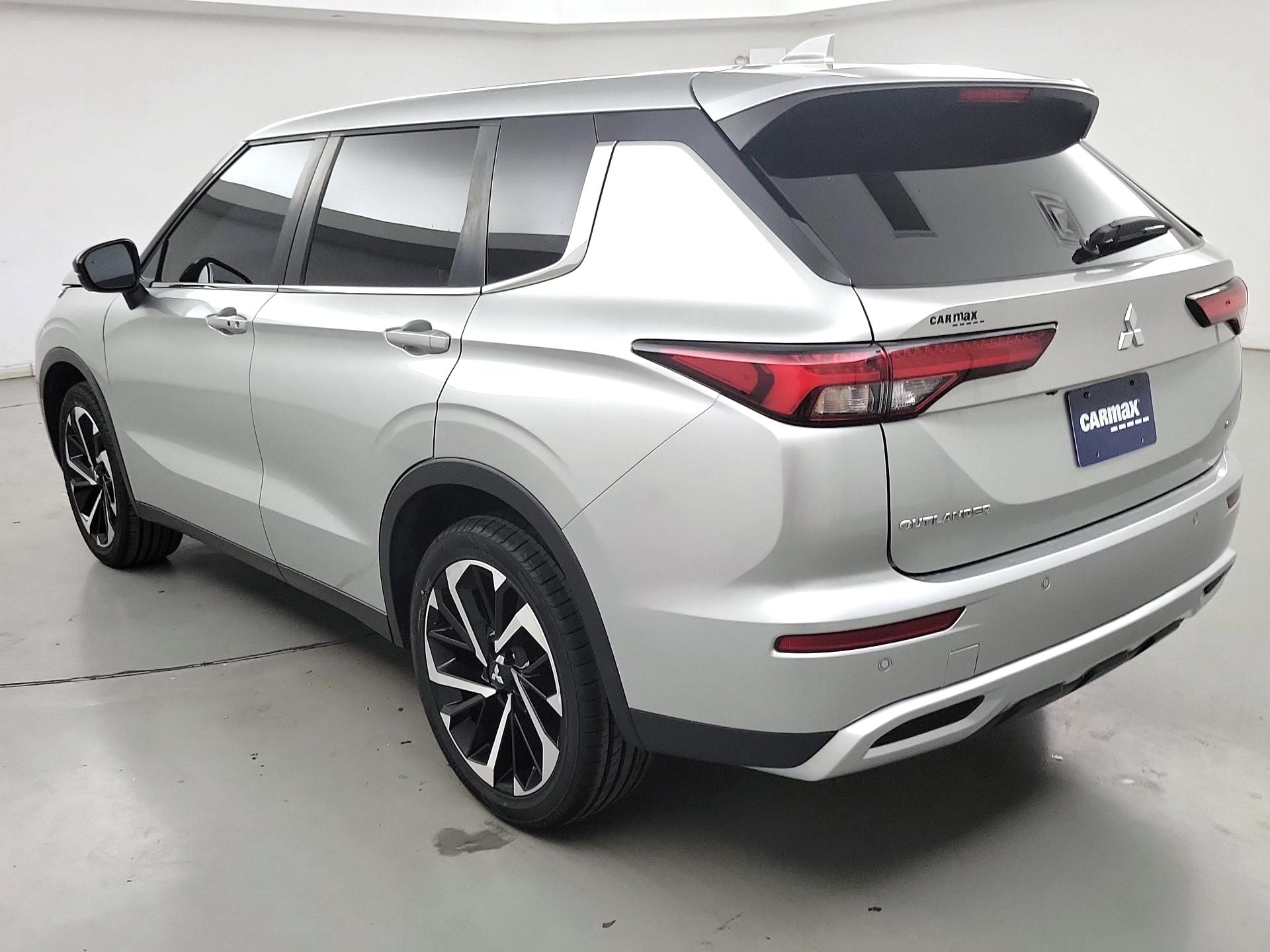 Thumbnail: 2022 Mitsubishi Outlander - 7