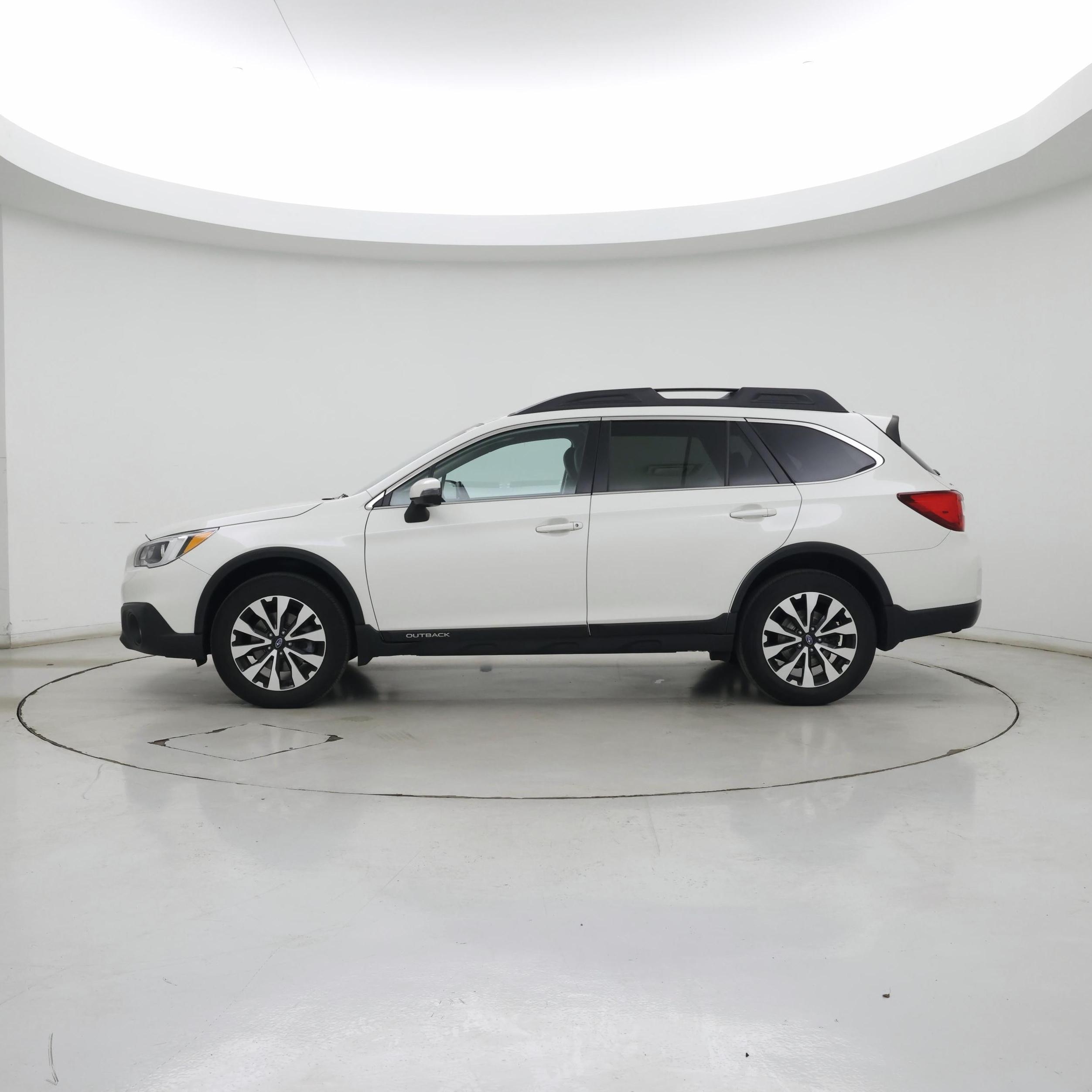 Thumbnail: 2016 Subaru Outback - 3