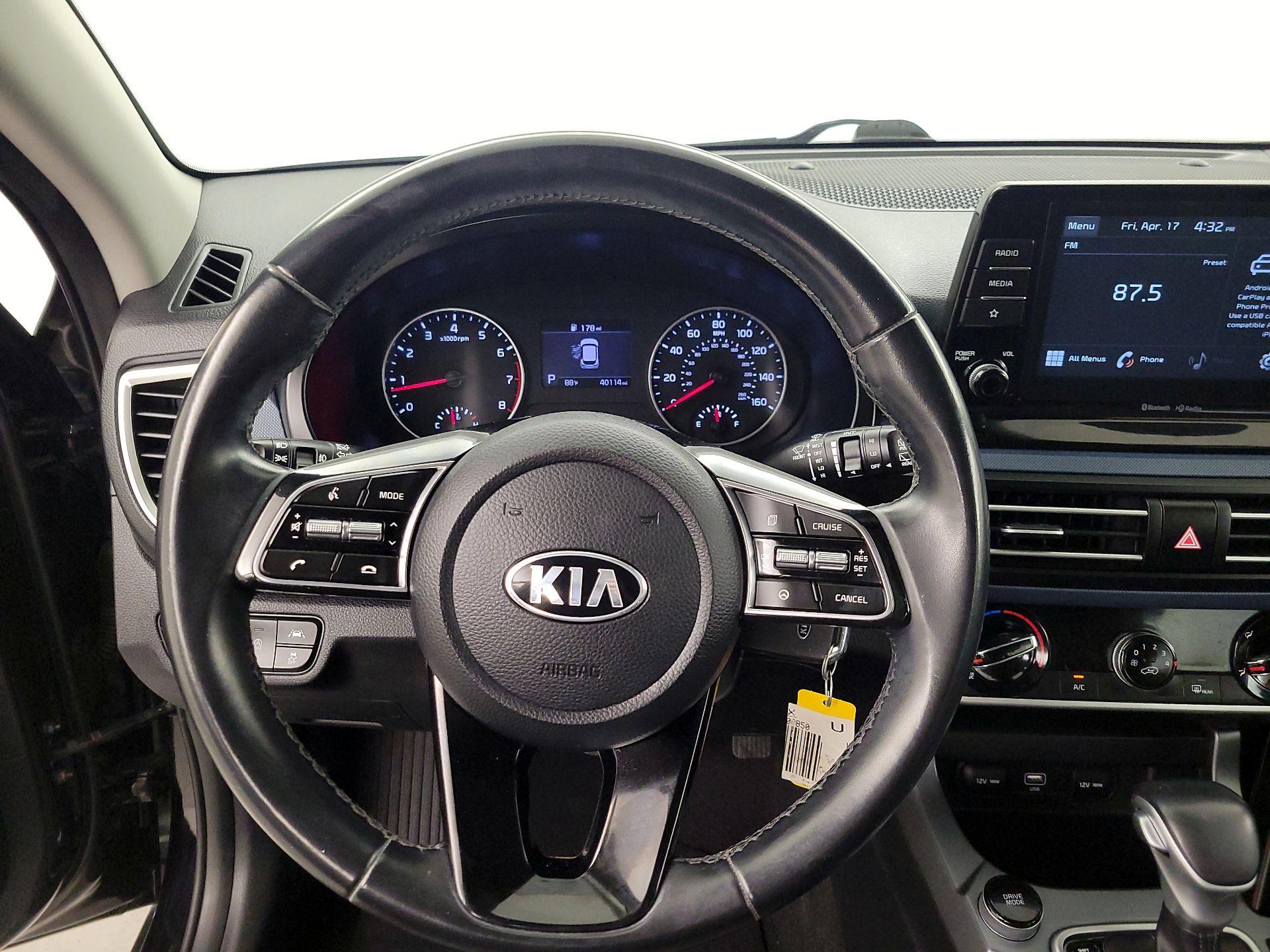 Thumbnail: 2021 Kia Seltos - 10