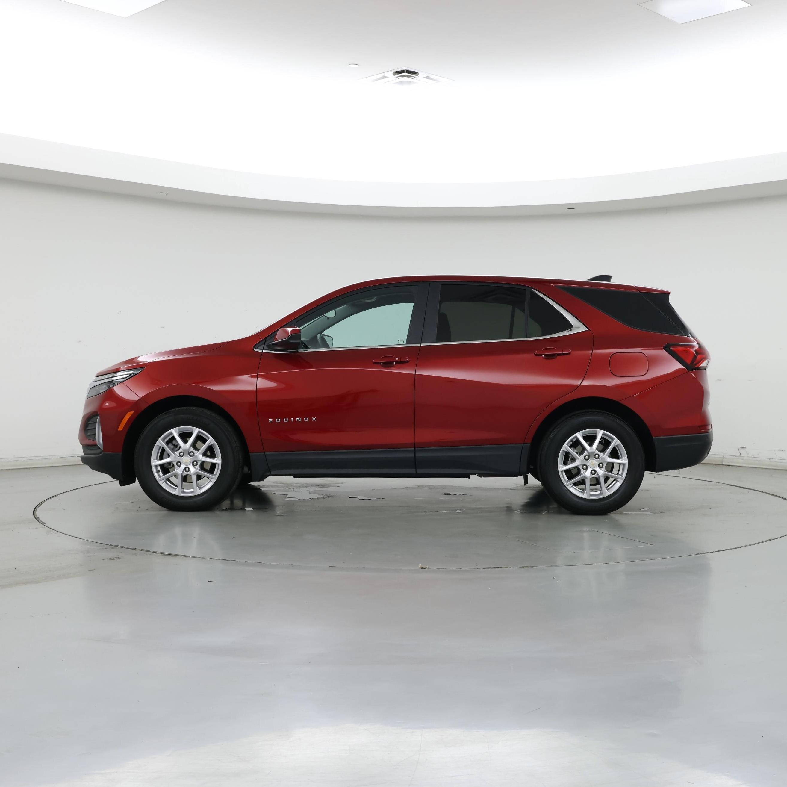Thumbnail: 2023 Chevrolet Equinox - 3