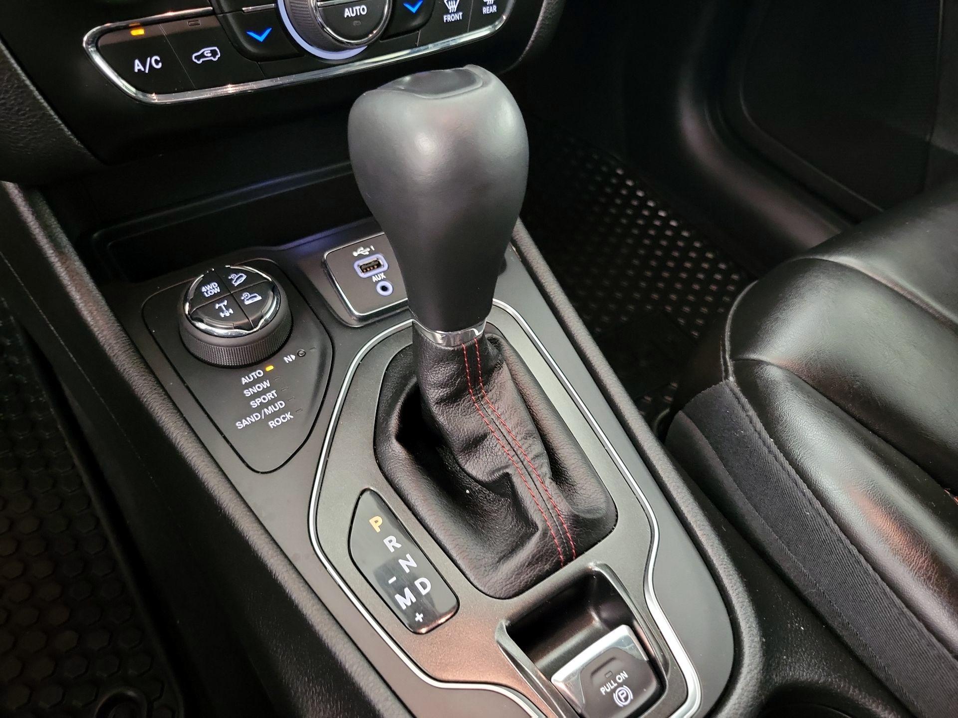 Thumbnail: 2020 Jeep Cherokee - 18