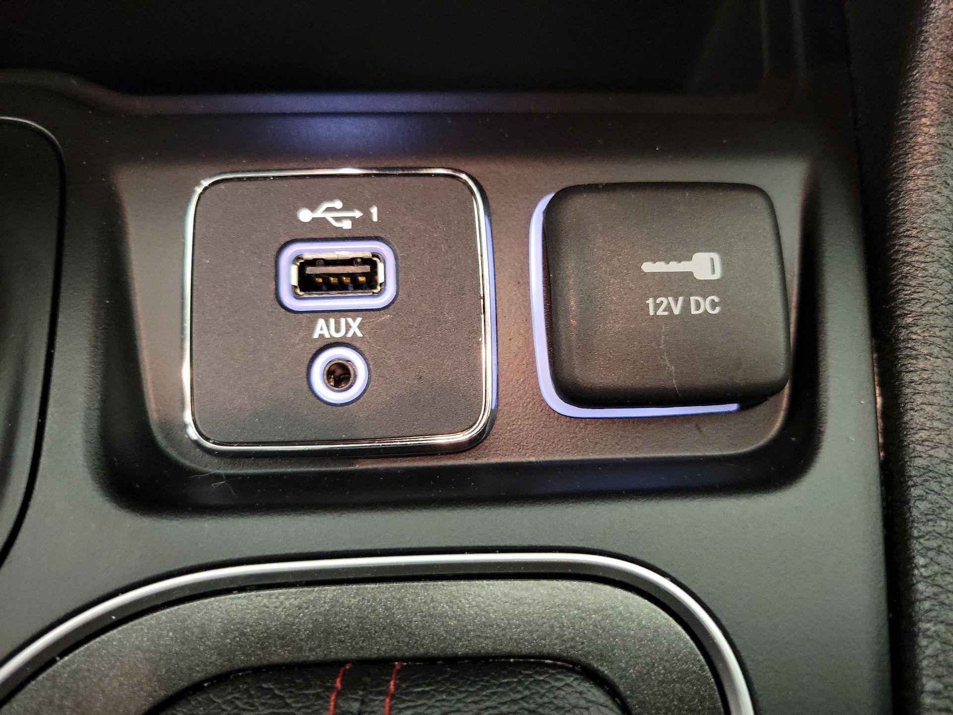 Thumbnail: 2020 Jeep Cherokee - 19