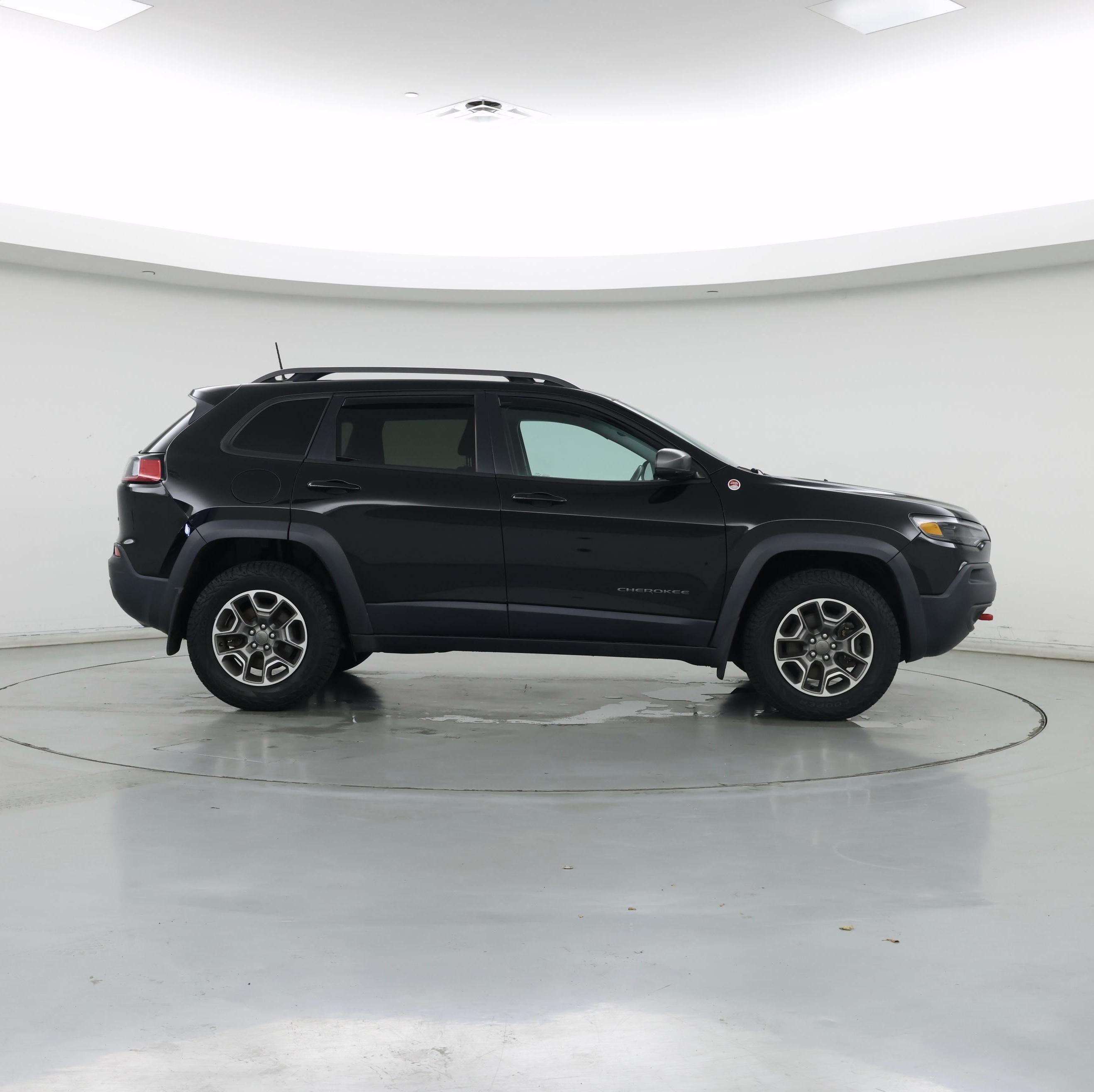 Thumbnail: 2020 Jeep Cherokee - 7