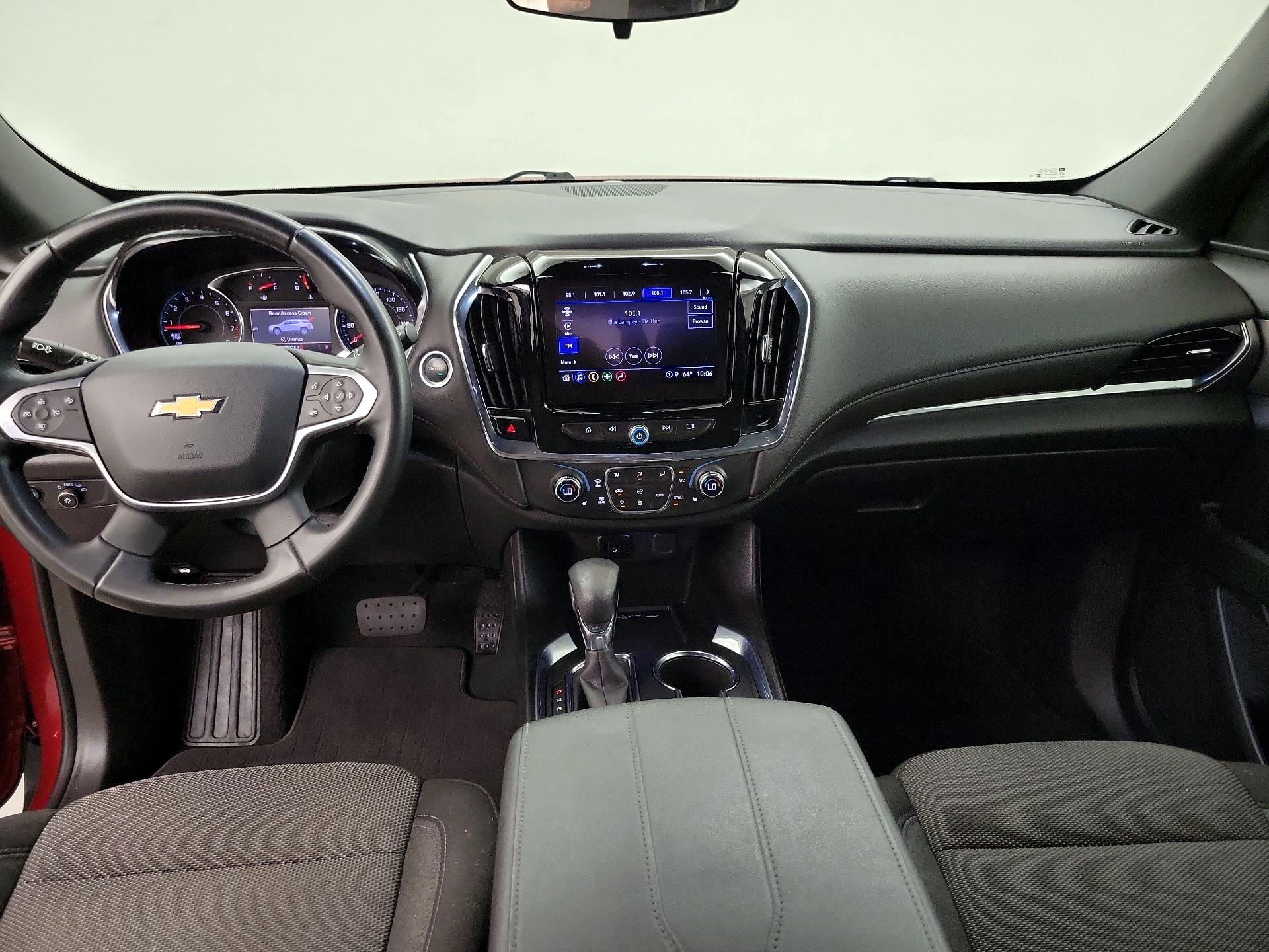 Thumbnail: 2023 Chevrolet Traverse - 9