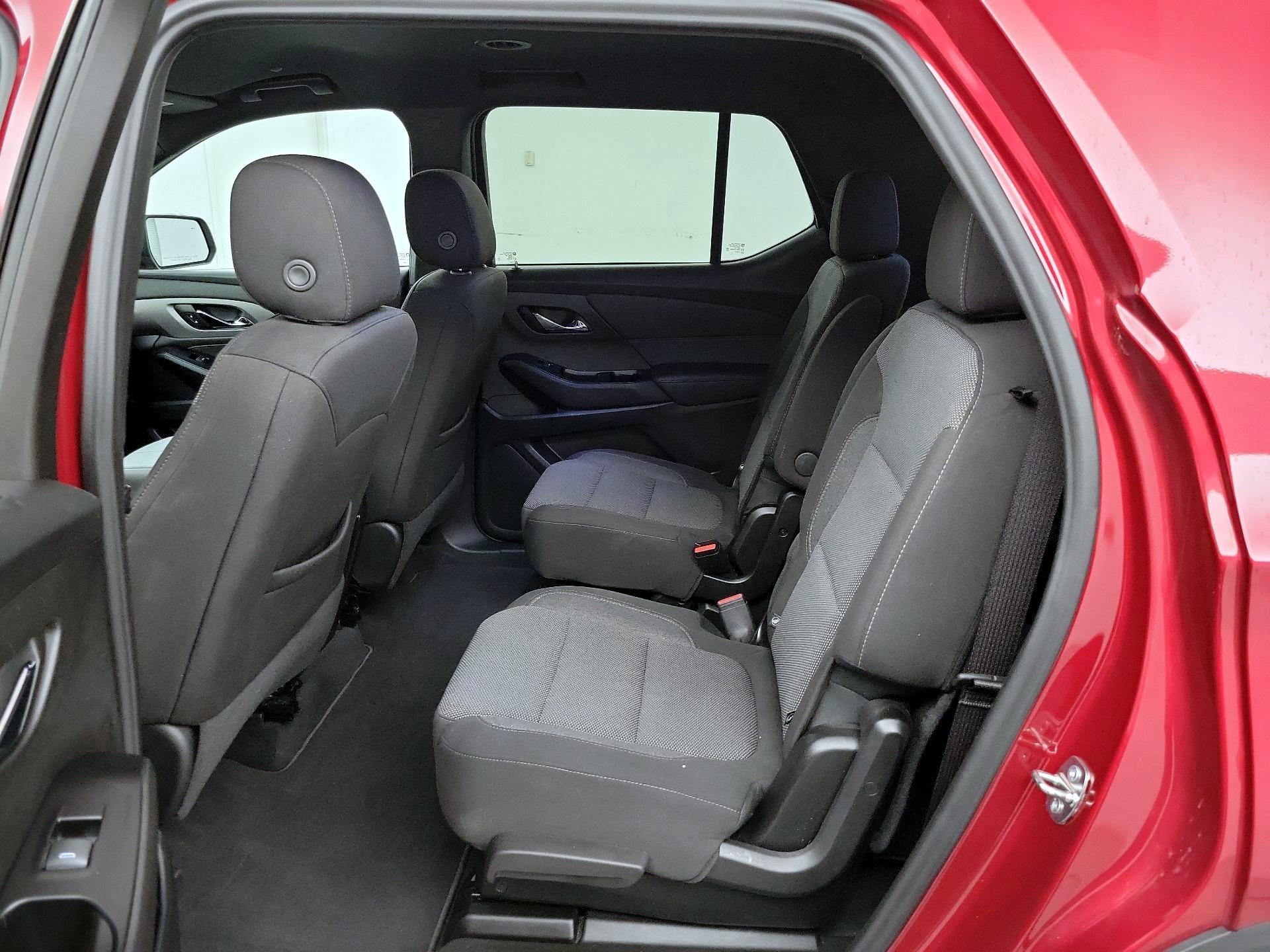 Thumbnail: 2023 Chevrolet Traverse - 19