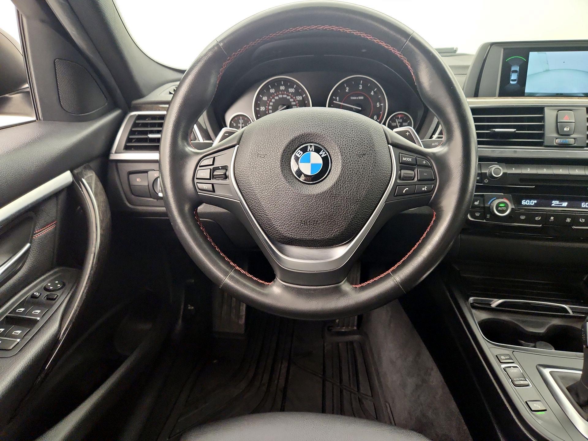 Thumbnail: 2018 BMW 3 Series - 10