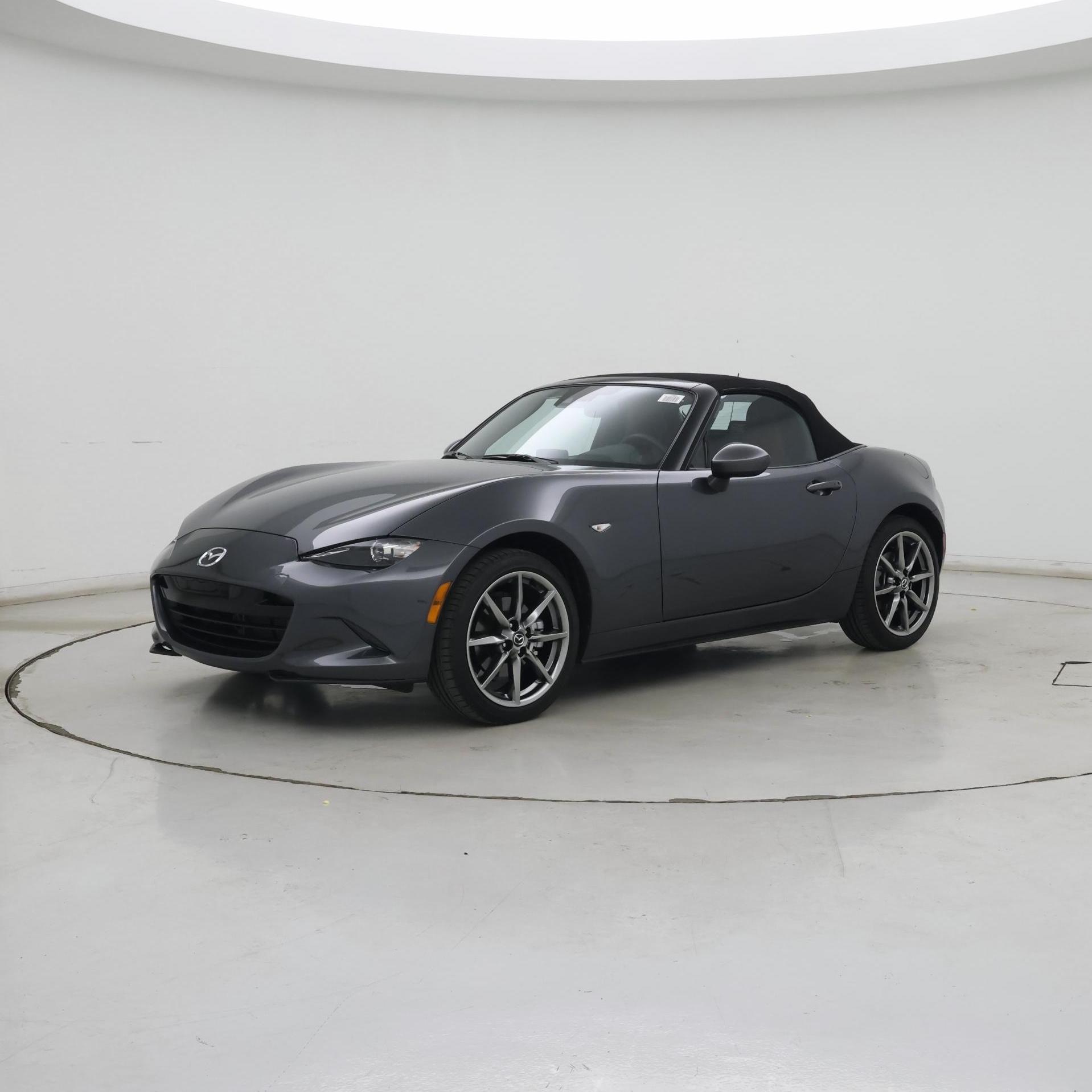 Thumbnail: 2023 Mazda MX-5 Miata - 4