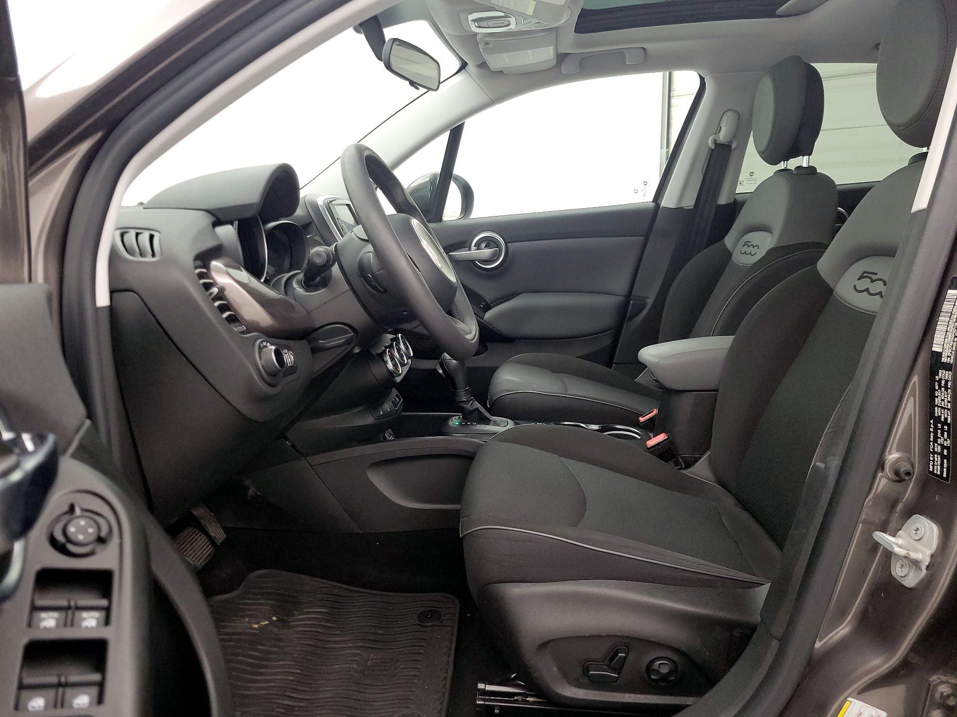 Thumbnail: 2016 Fiat 500X - 11