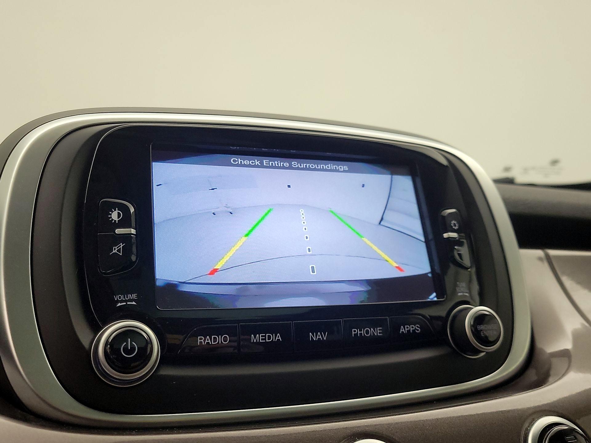 Thumbnail: 2016 Fiat 500X - 15