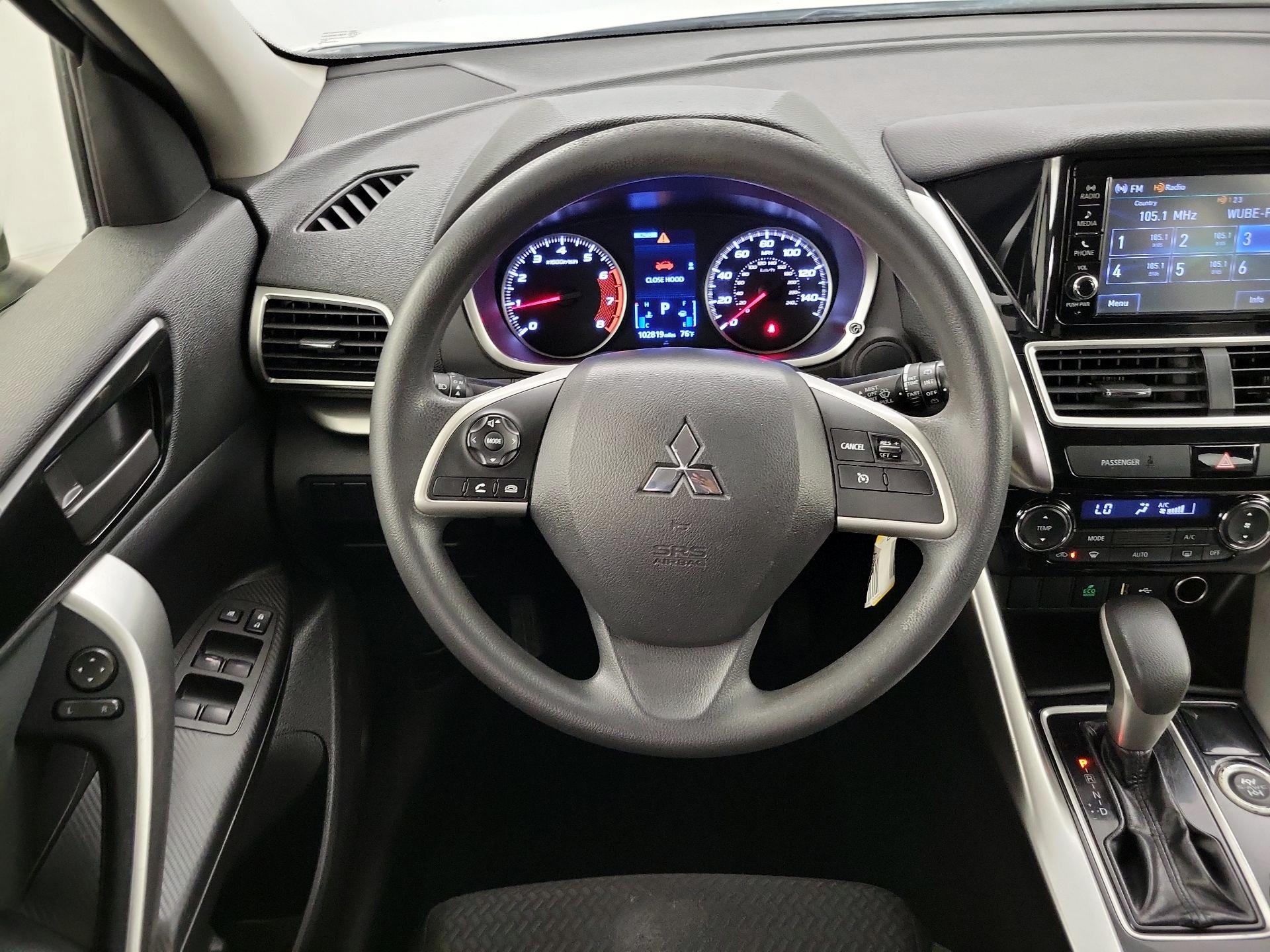 Thumbnail: 2019 Mitsubishi Eclipse Cross - 10