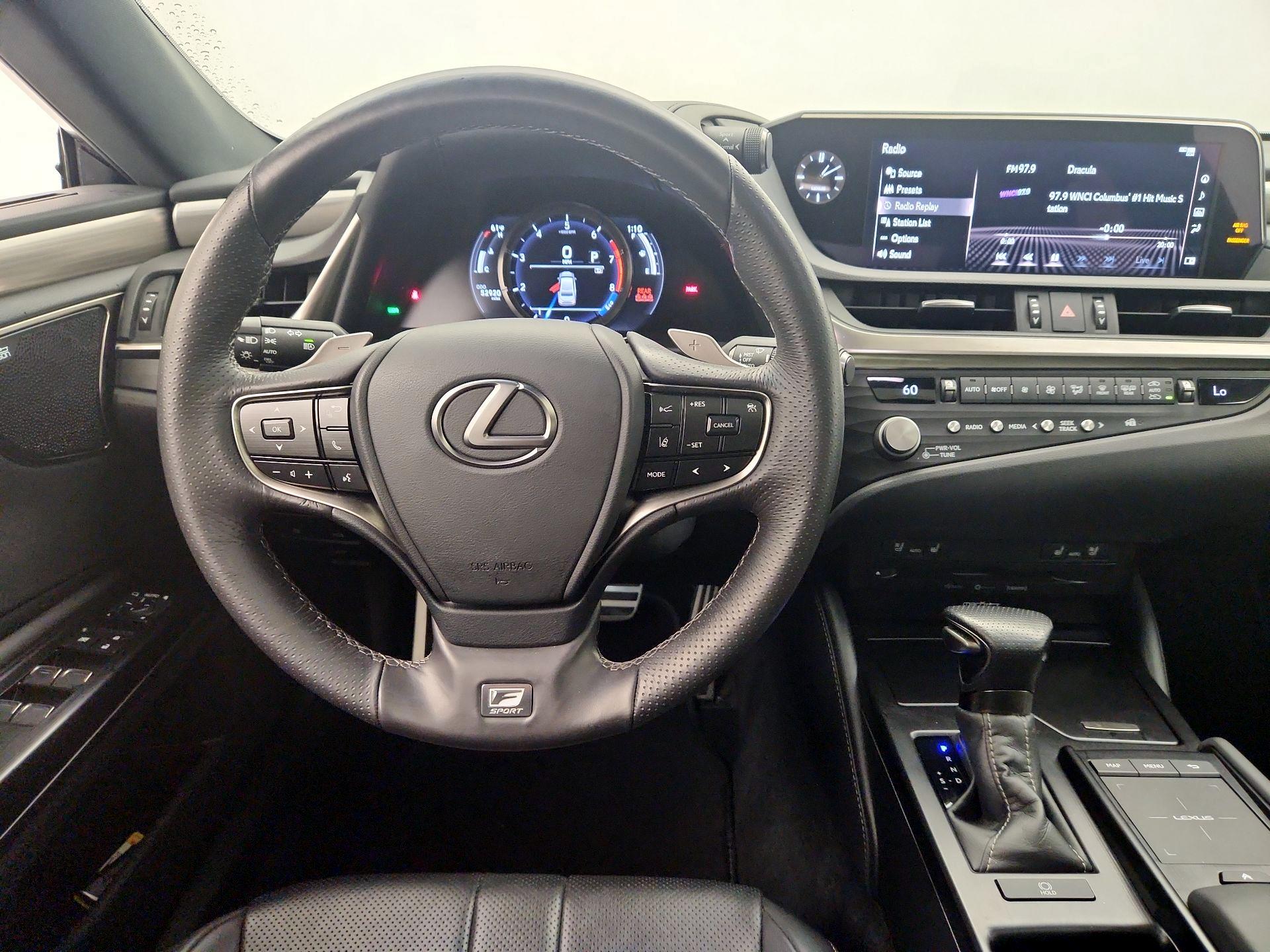 Thumbnail: 2021 Lexus ES - 10