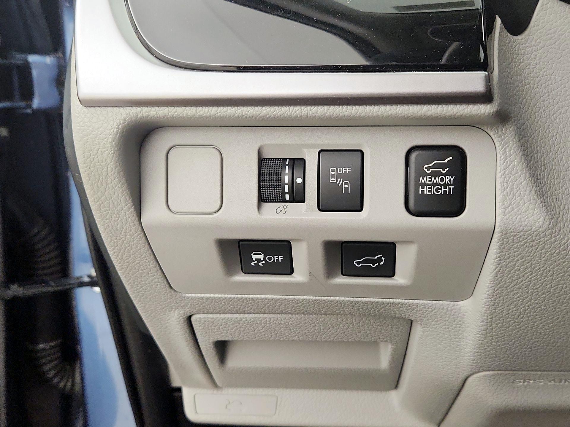 Thumbnail: 2017 Subaru Forester - 13