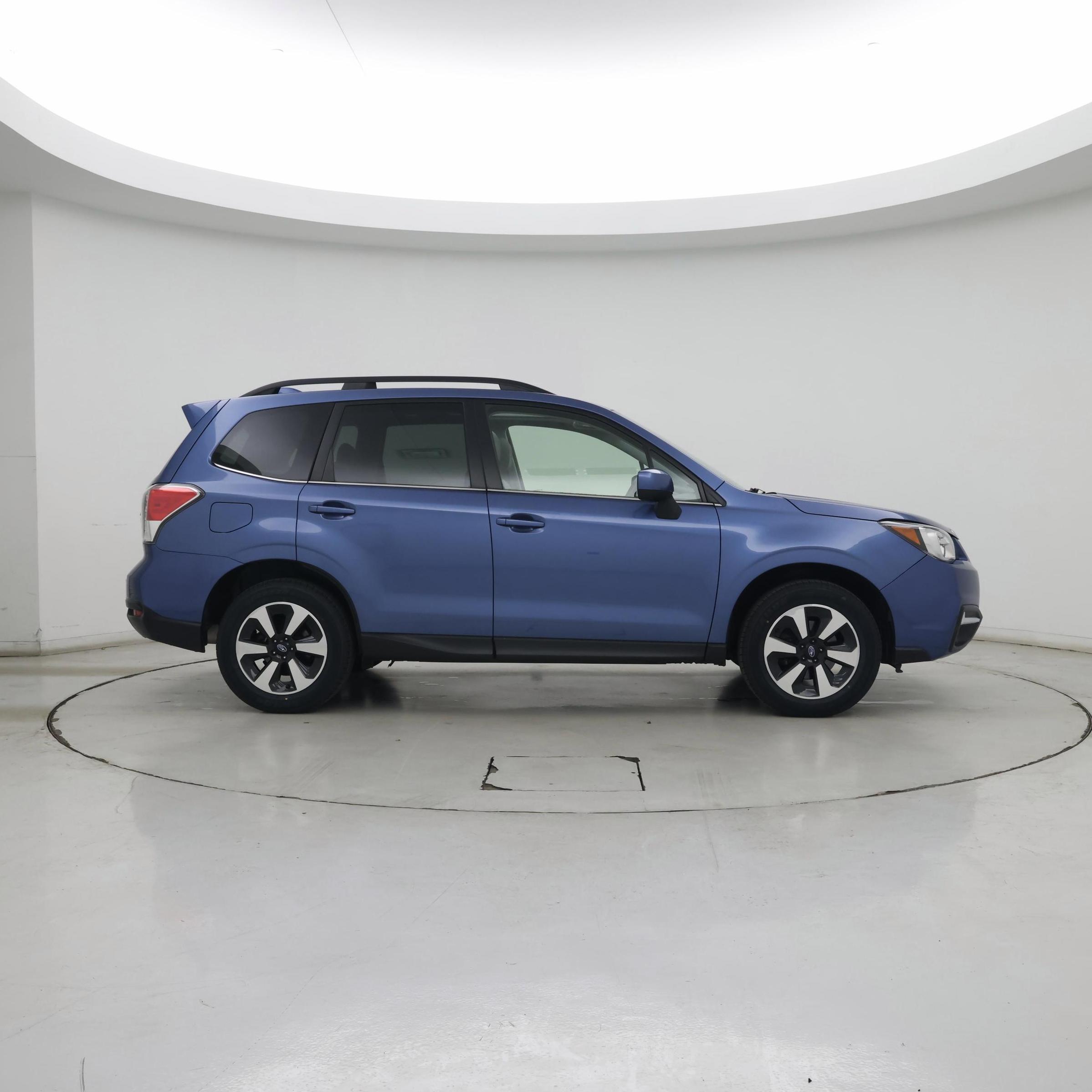 Thumbnail: 2017 Subaru Forester - 7