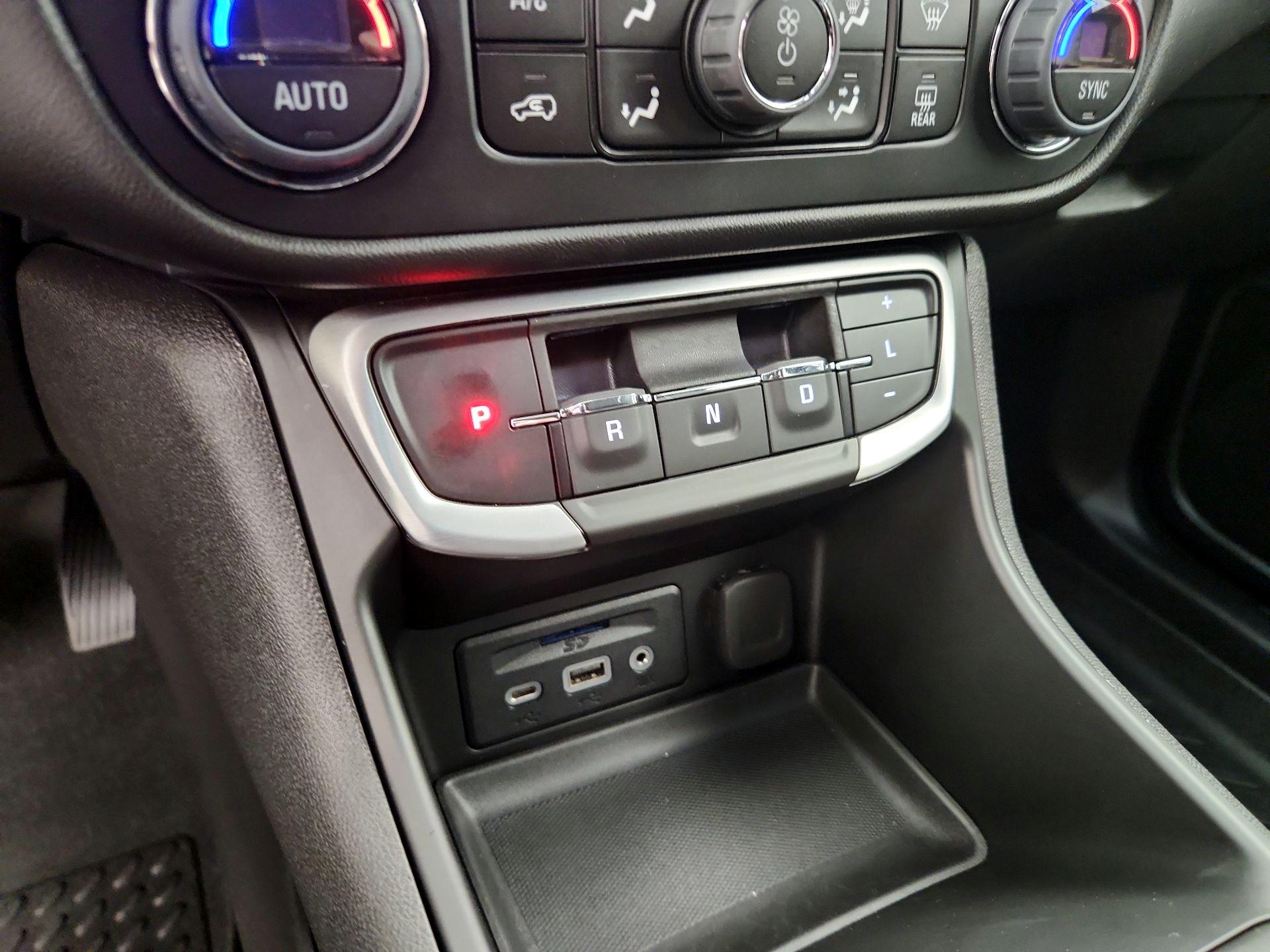 Thumbnail: 2024 GMC Terrain - 17