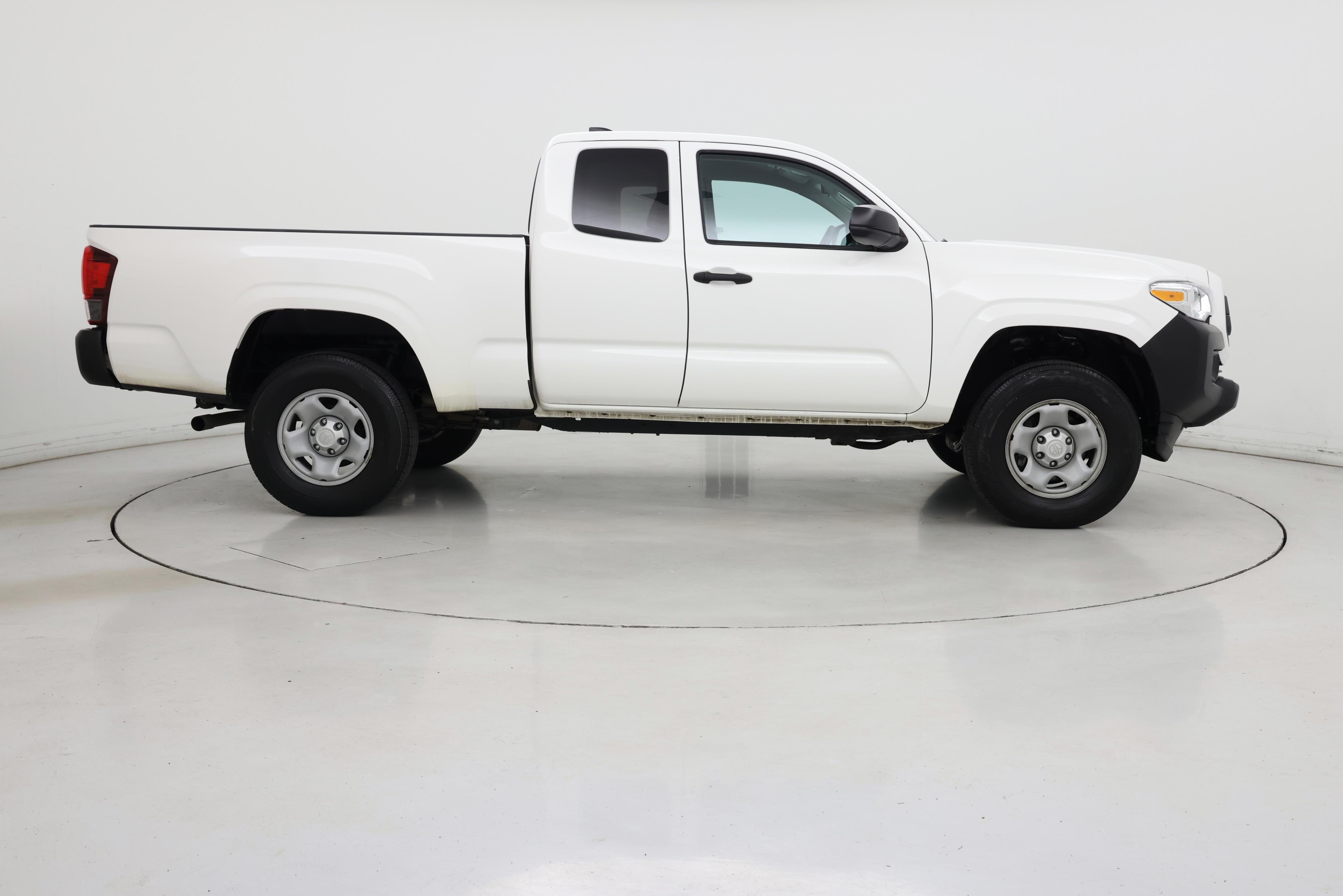 Thumbnail: 2023 Toyota Tacoma - 7