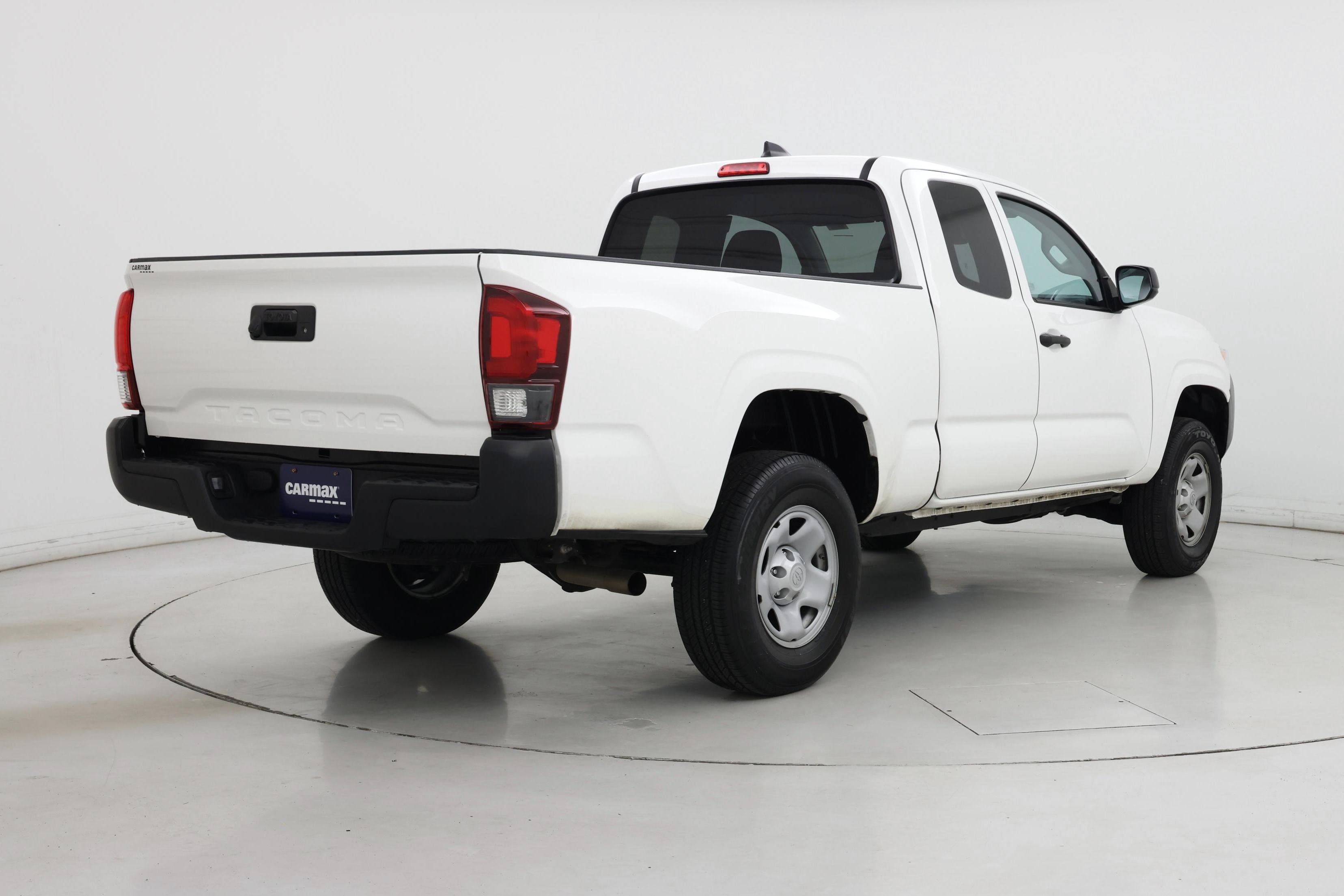 Thumbnail: 2023 Toyota Tacoma - 8