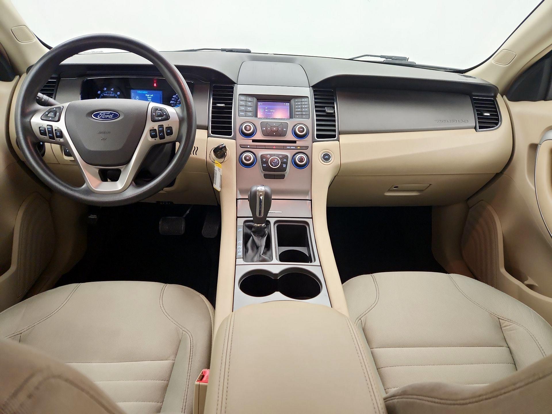 Thumbnail: 2016 Ford Taurus - 9