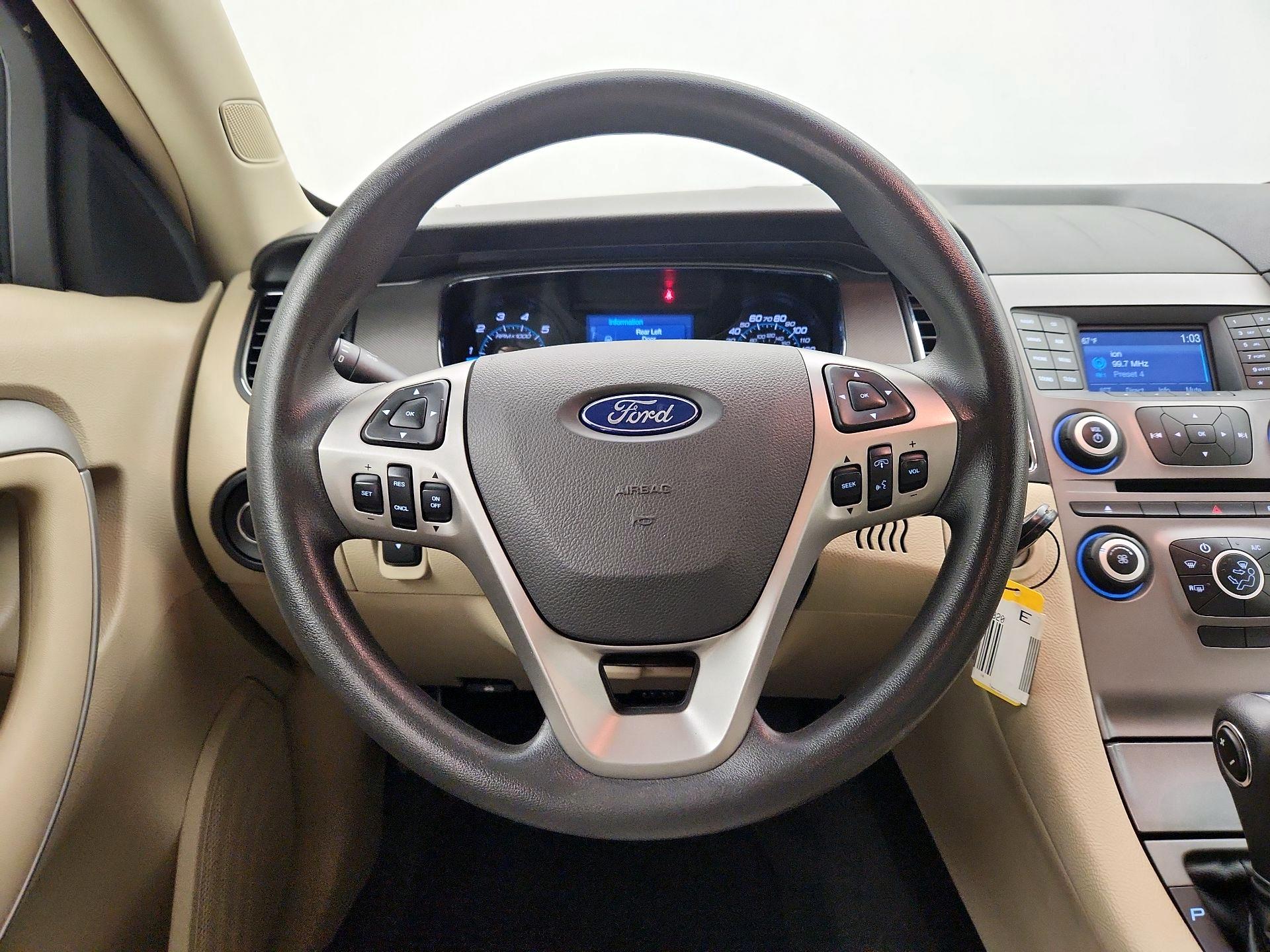 Thumbnail: 2016 Ford Taurus - 10