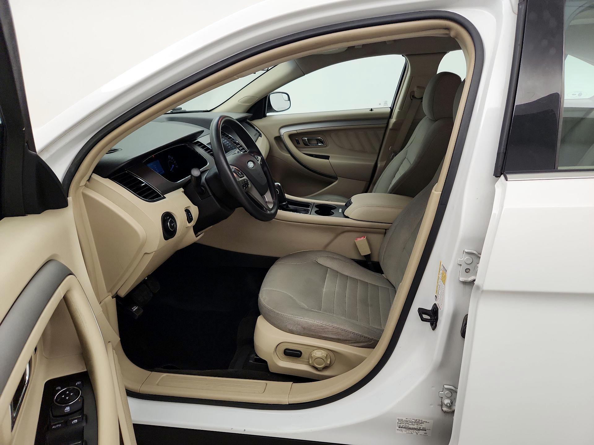 Thumbnail: 2016 Ford Taurus - 11