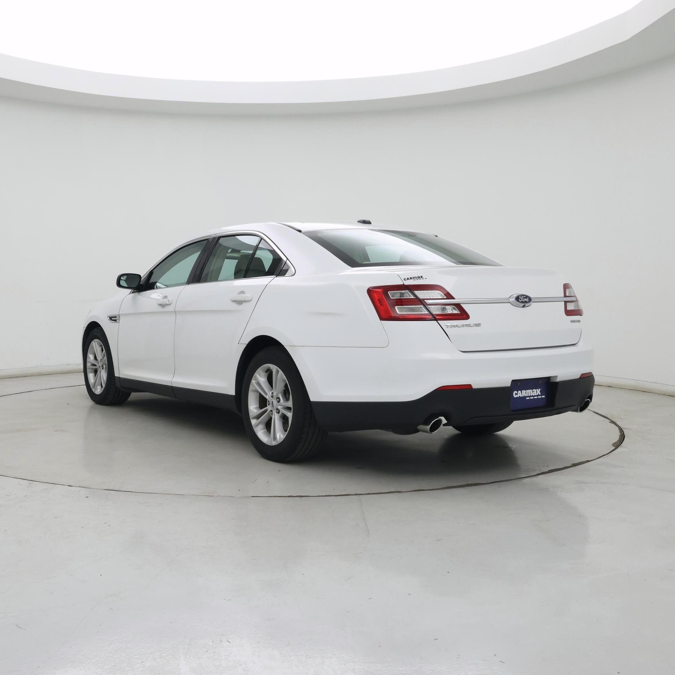 Thumbnail: 2016 Ford Taurus - 2