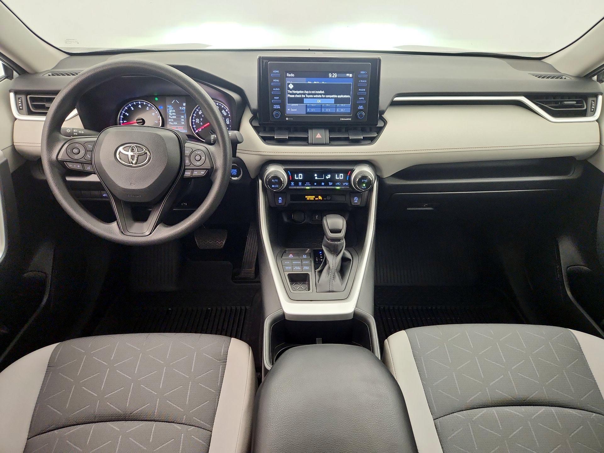 Thumbnail: 2022 Toyota RAV4 - 9