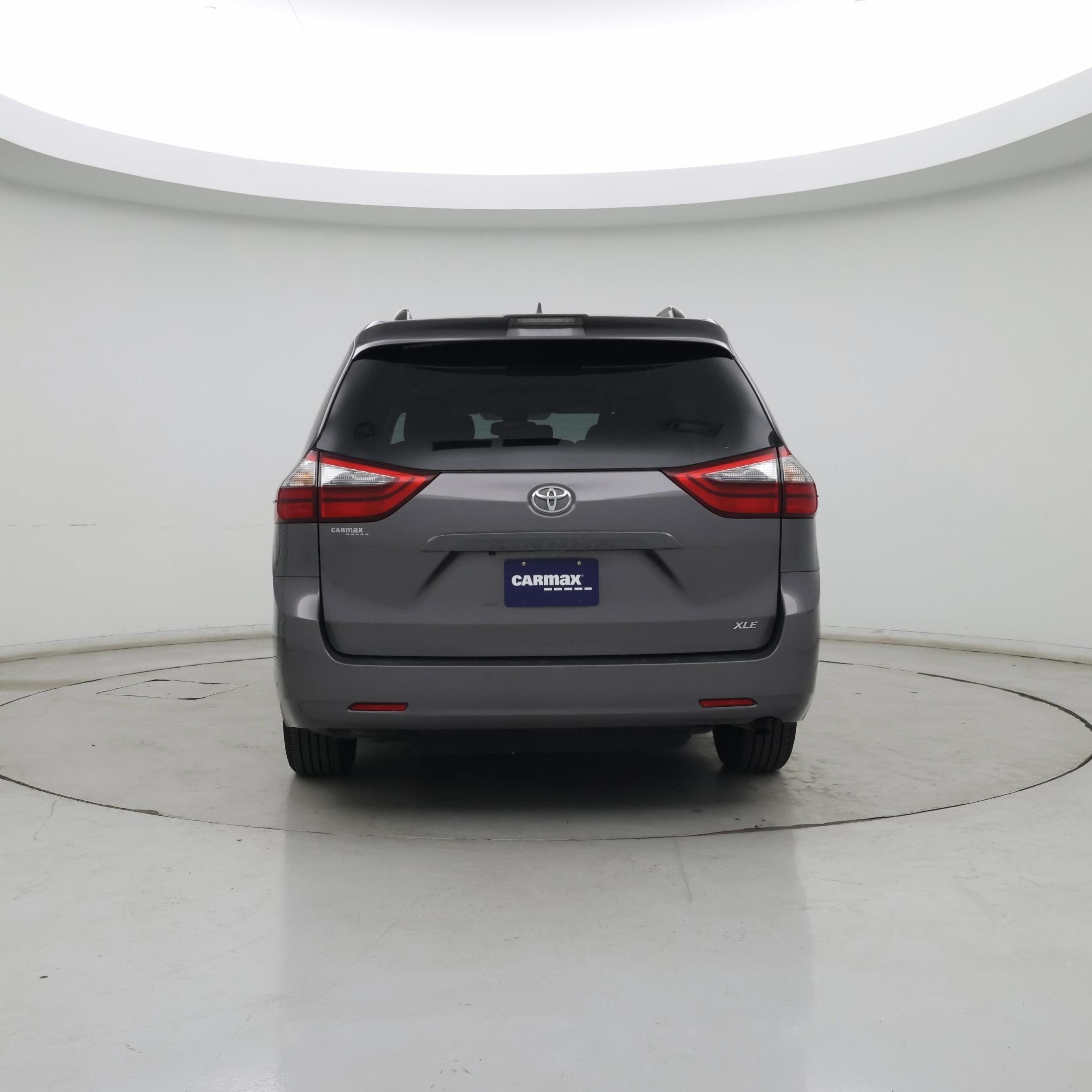 Thumbnail: 2020 Toyota Sienna - 6