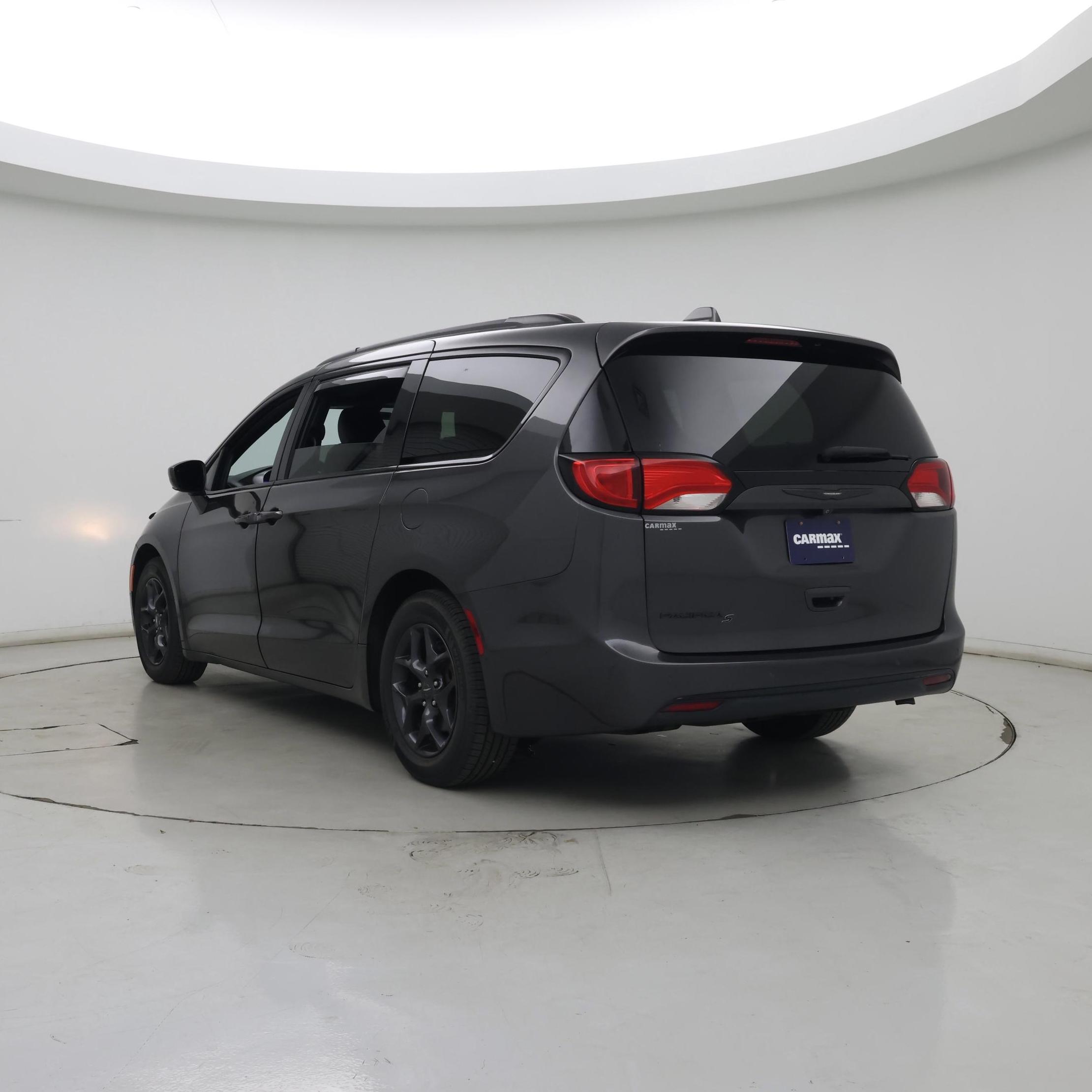 Thumbnail: 2019 Chrysler Pacifica - 2