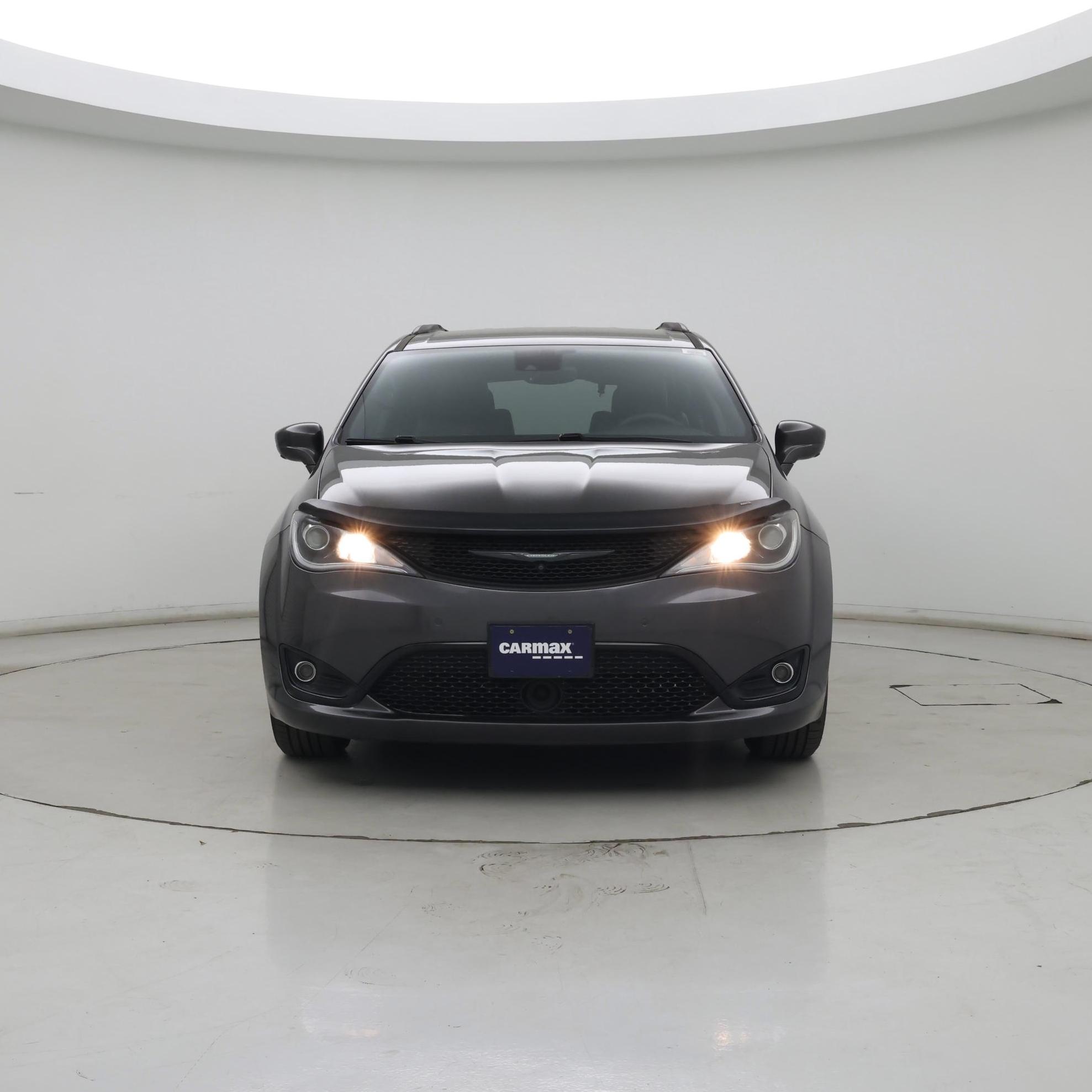 Thumbnail: 2019 Chrysler Pacifica - 5