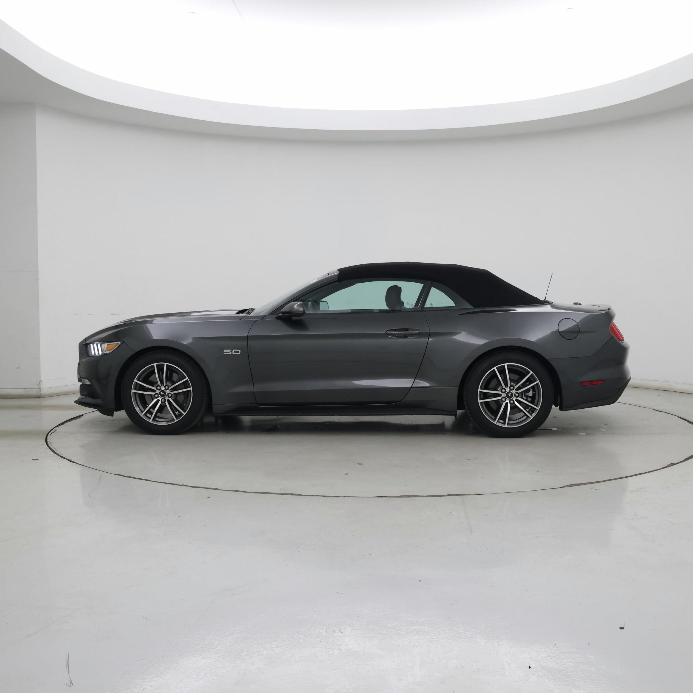 Thumbnail: 2017 Ford Mustang - 3