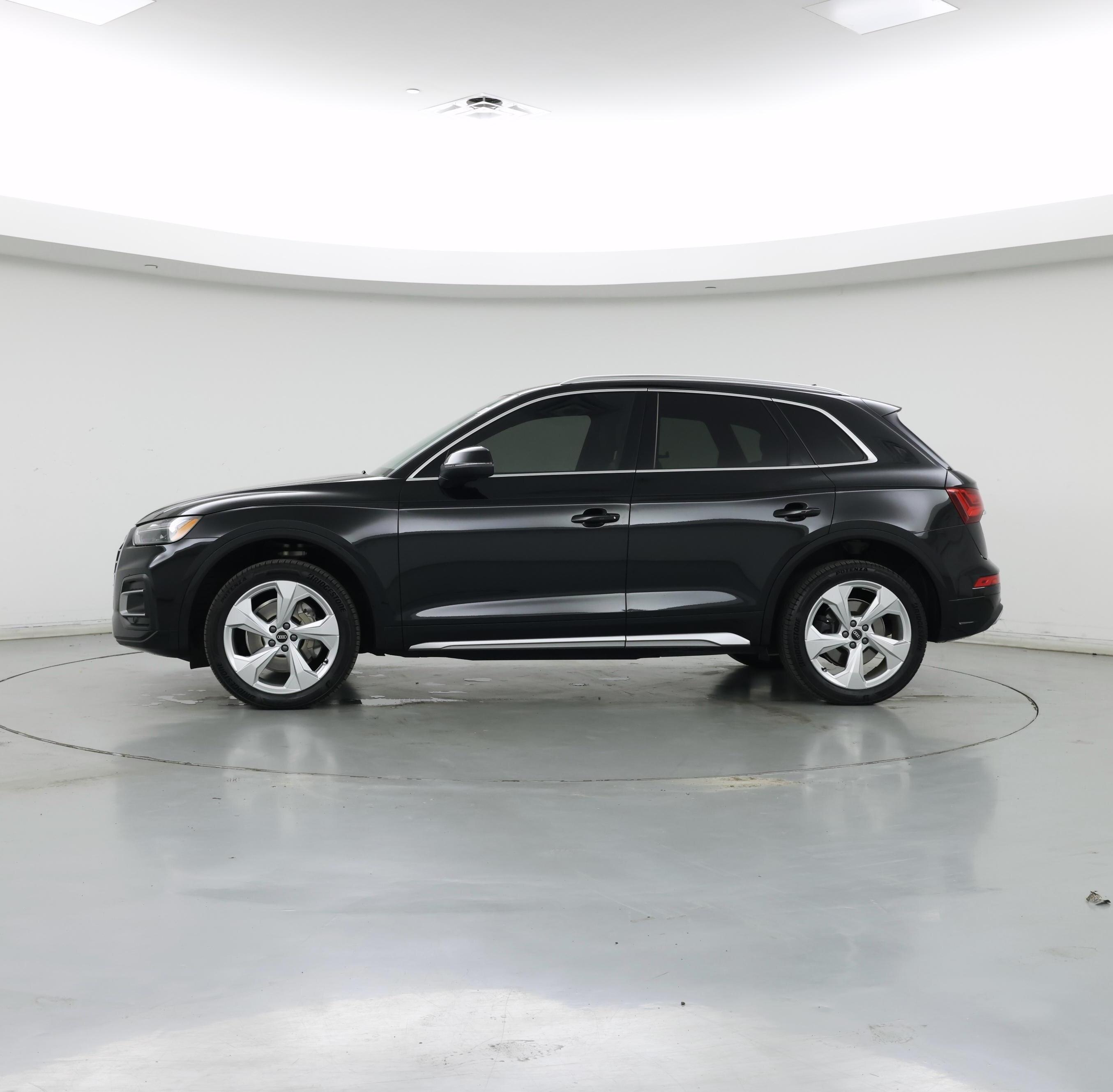 Thumbnail: 2021 Audi Q5 - 3