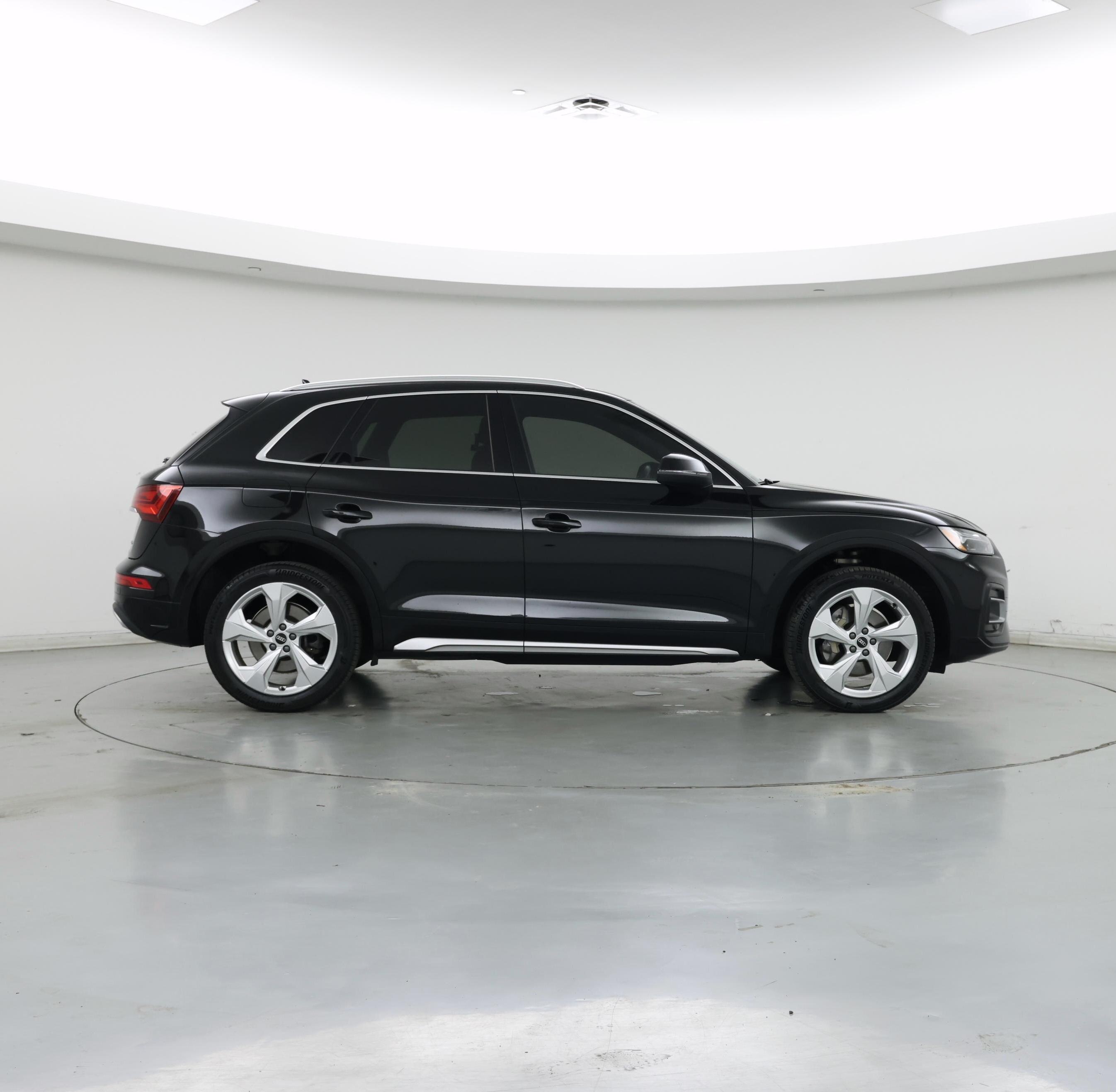 Thumbnail: 2021 Audi Q5 - 7
