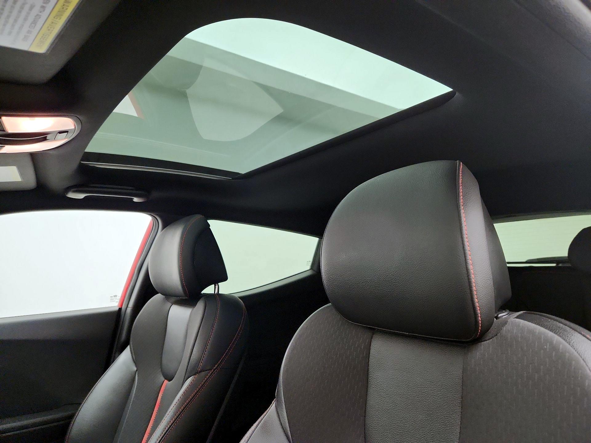Thumbnail: 2020 Hyundai Veloster - 19